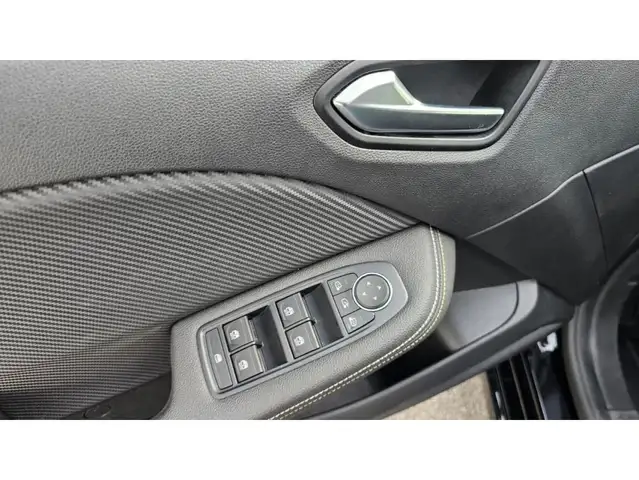 Renault Clio view 24