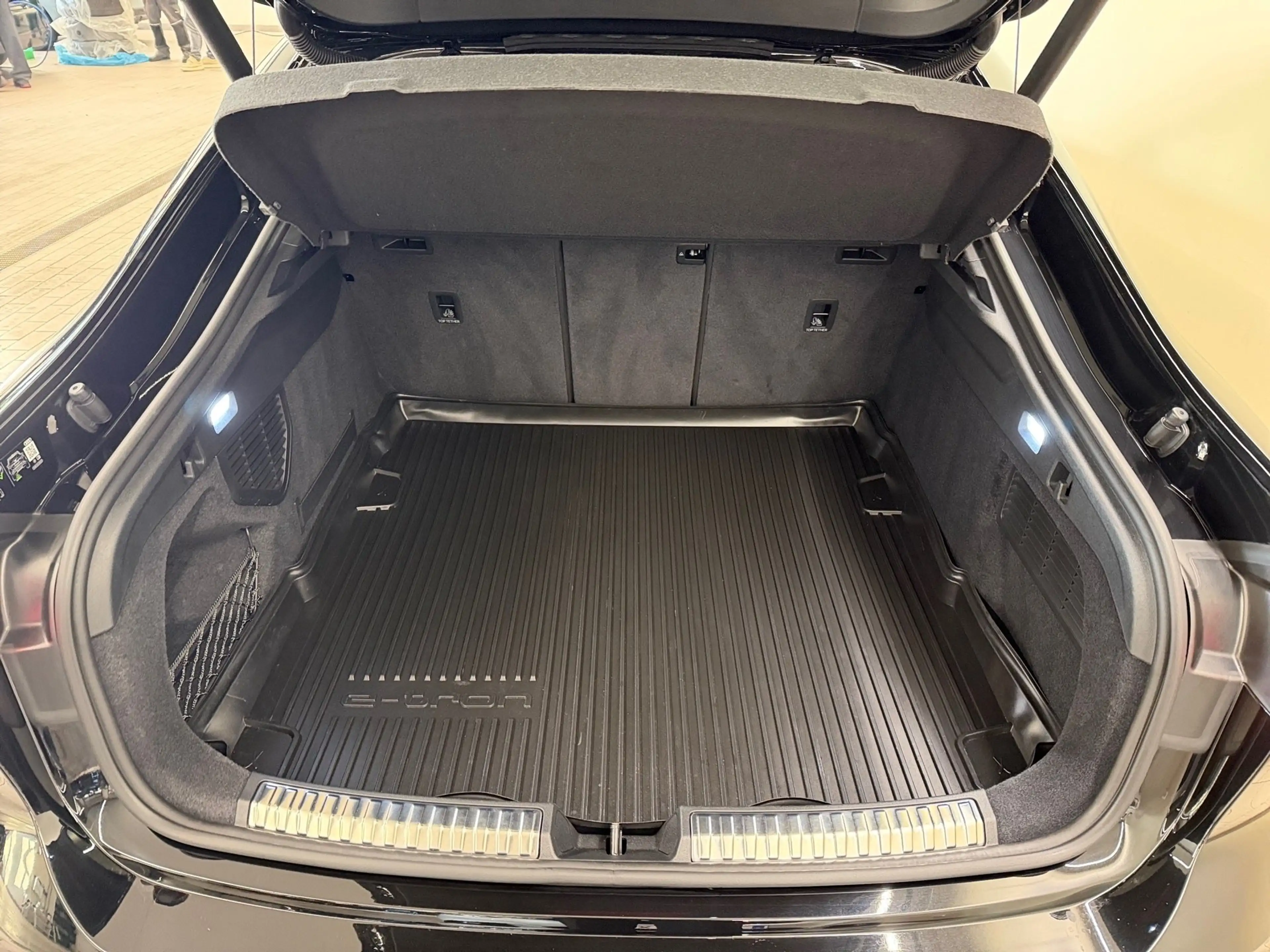 Audi A5 Limo TFSI MHEV+ S-tronic — photo 11