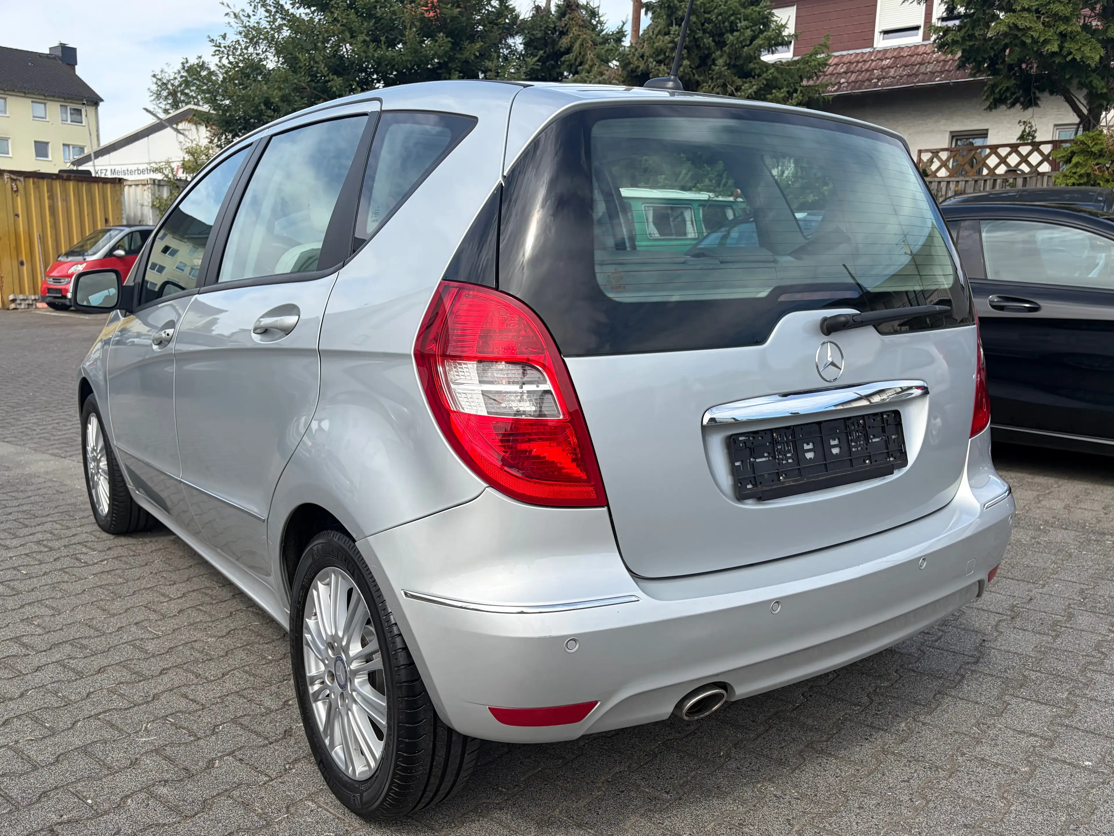 Mercedes-Benz A 180 A 180 CDI 5-türig*Automatik*SHZ*Temp.*Schiebe-Dach*Pano*BT*Navi* — photo 7