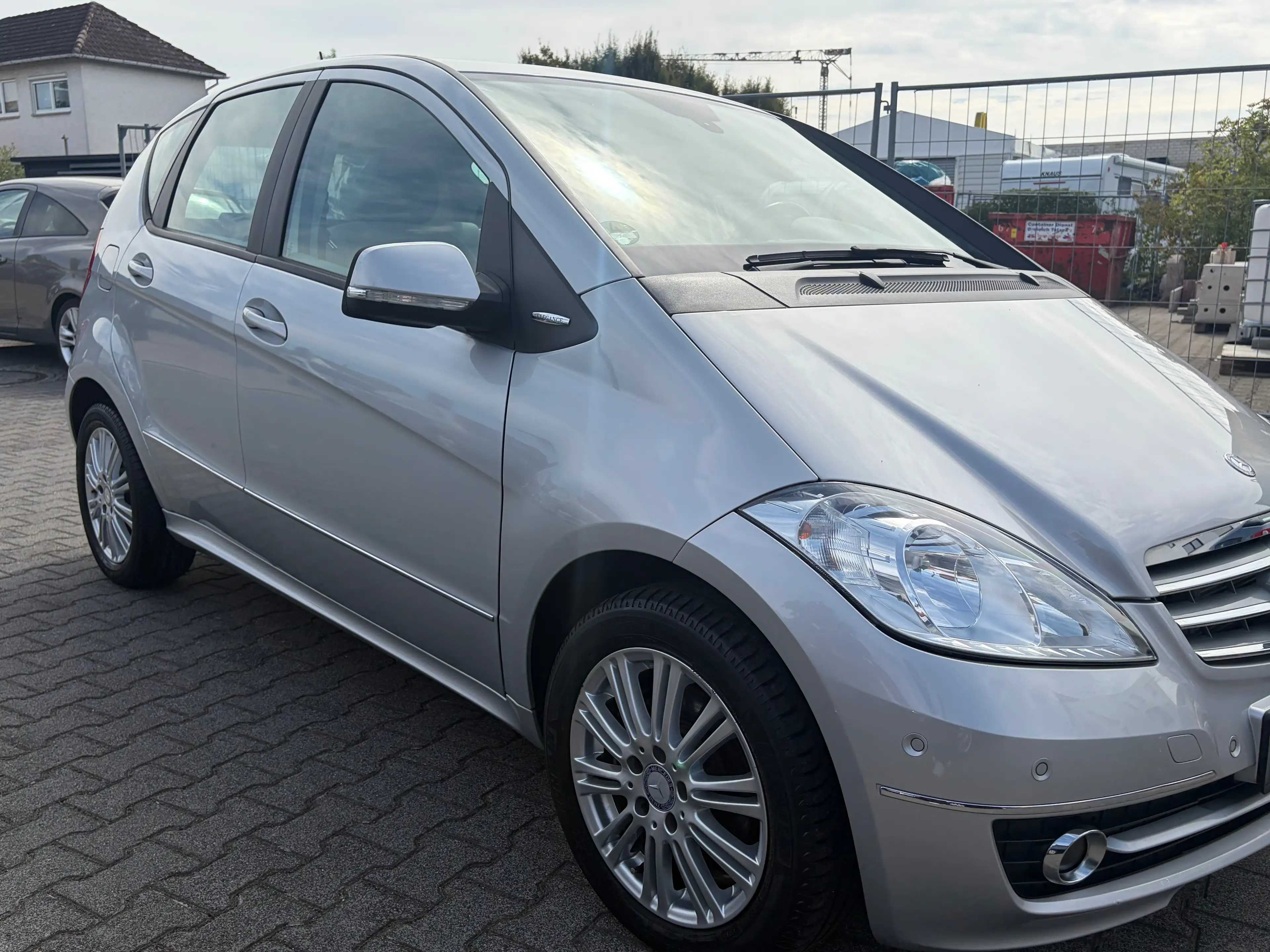 Mercedes-Benz A 180 A 180 CDI 5-türig*Automatik*SHZ*Temp.*Schiebe-Dach*Pano*BT*Navi* — photo 14
