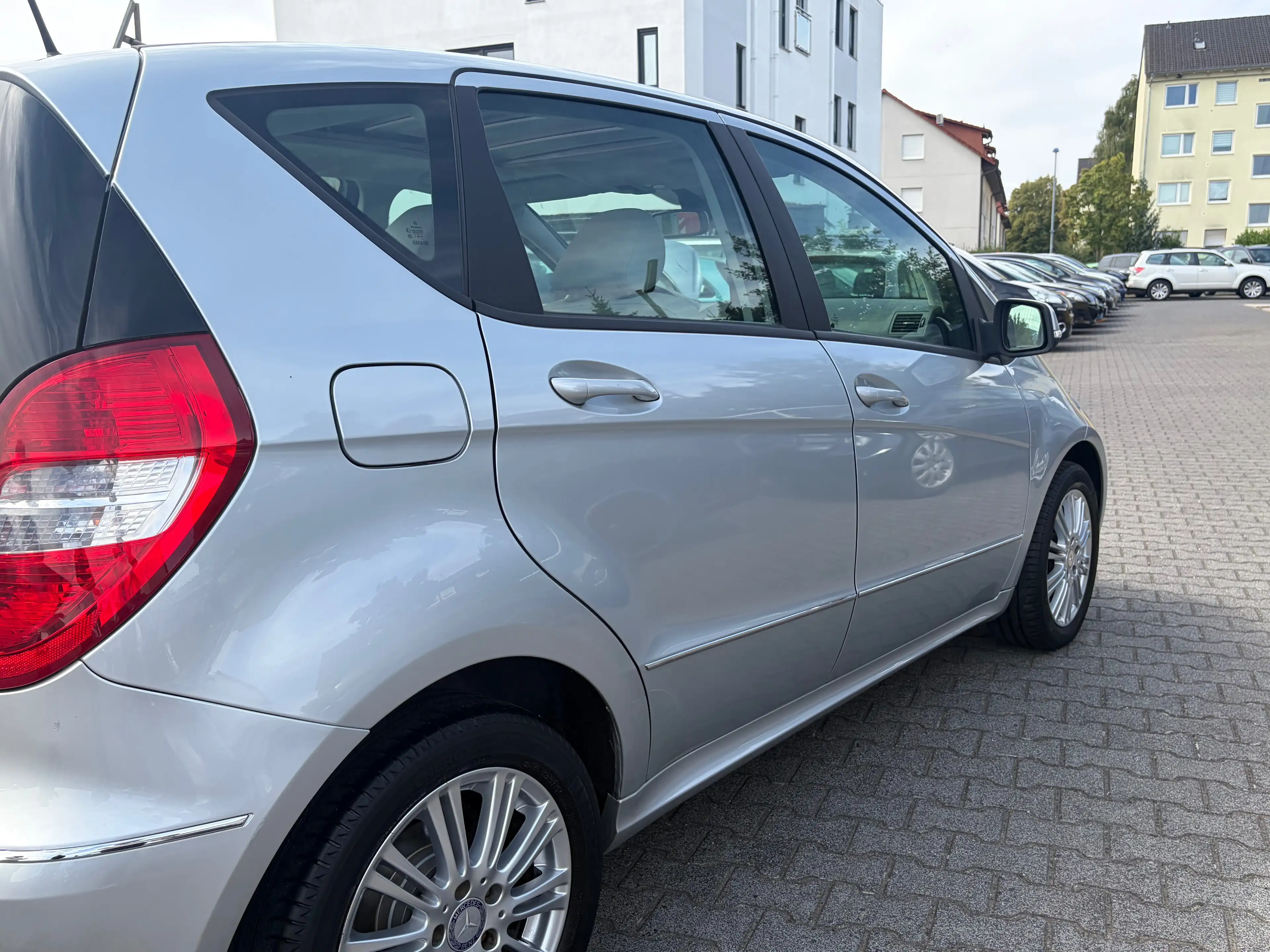 Mercedes-Benz A 180 A 180 CDI 5-türig*Automatik*SHZ*Temp.*Schiebe-Dach*Pano*BT*Navi* — photo 11