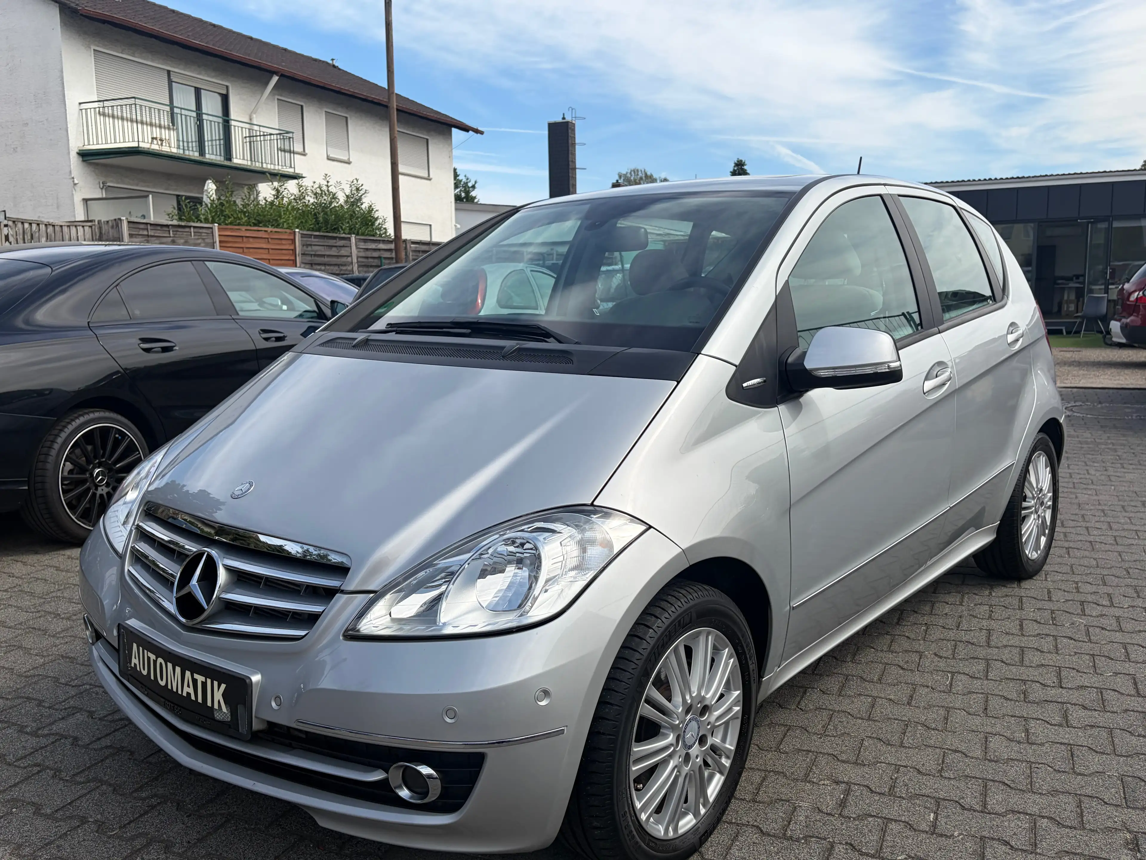 Mercedes-Benz A 180 A 180 CDI 5-türig*Automatik*SHZ*Temp.*Schiebe-Dach*Pano*BT*Navi*