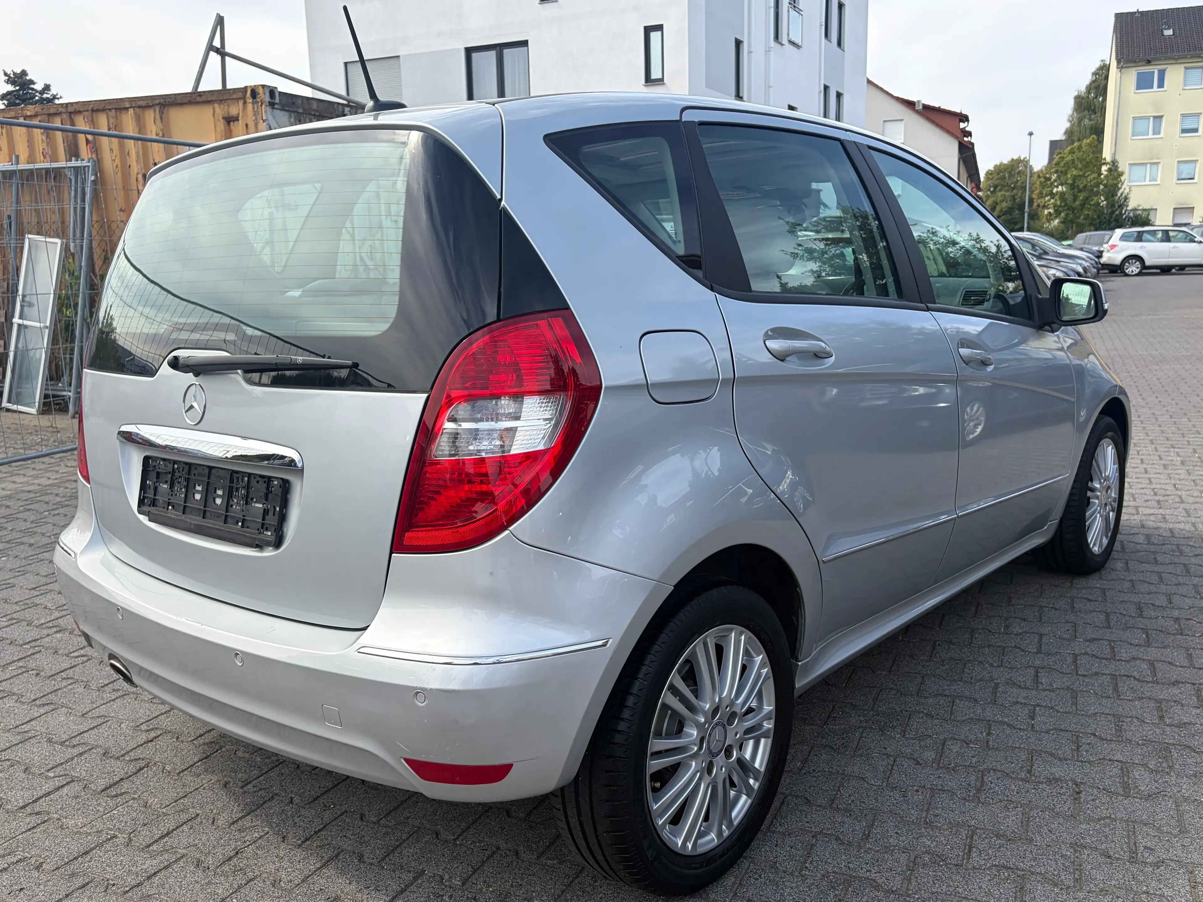 Mercedes-Benz A 180 A 180 CDI 5-türig*Automatik*SHZ*Temp.*Schiebe-Dach*Pano*BT*Navi* — photo 10