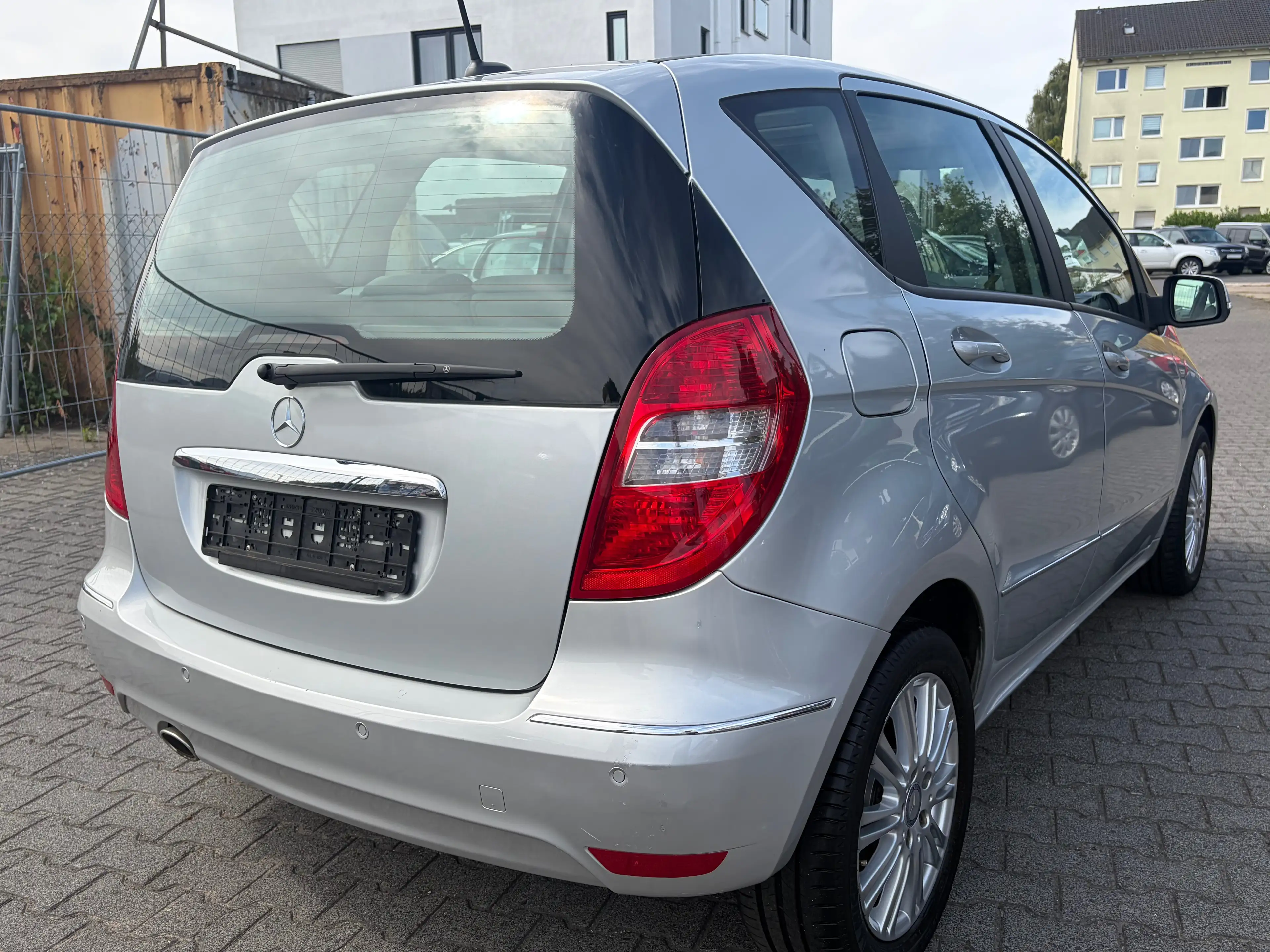 Mercedes-Benz A 180 A 180 CDI 5-türig*Automatik*SHZ*Temp.*Schiebe-Dach*Pano*BT*Navi* — photo 9