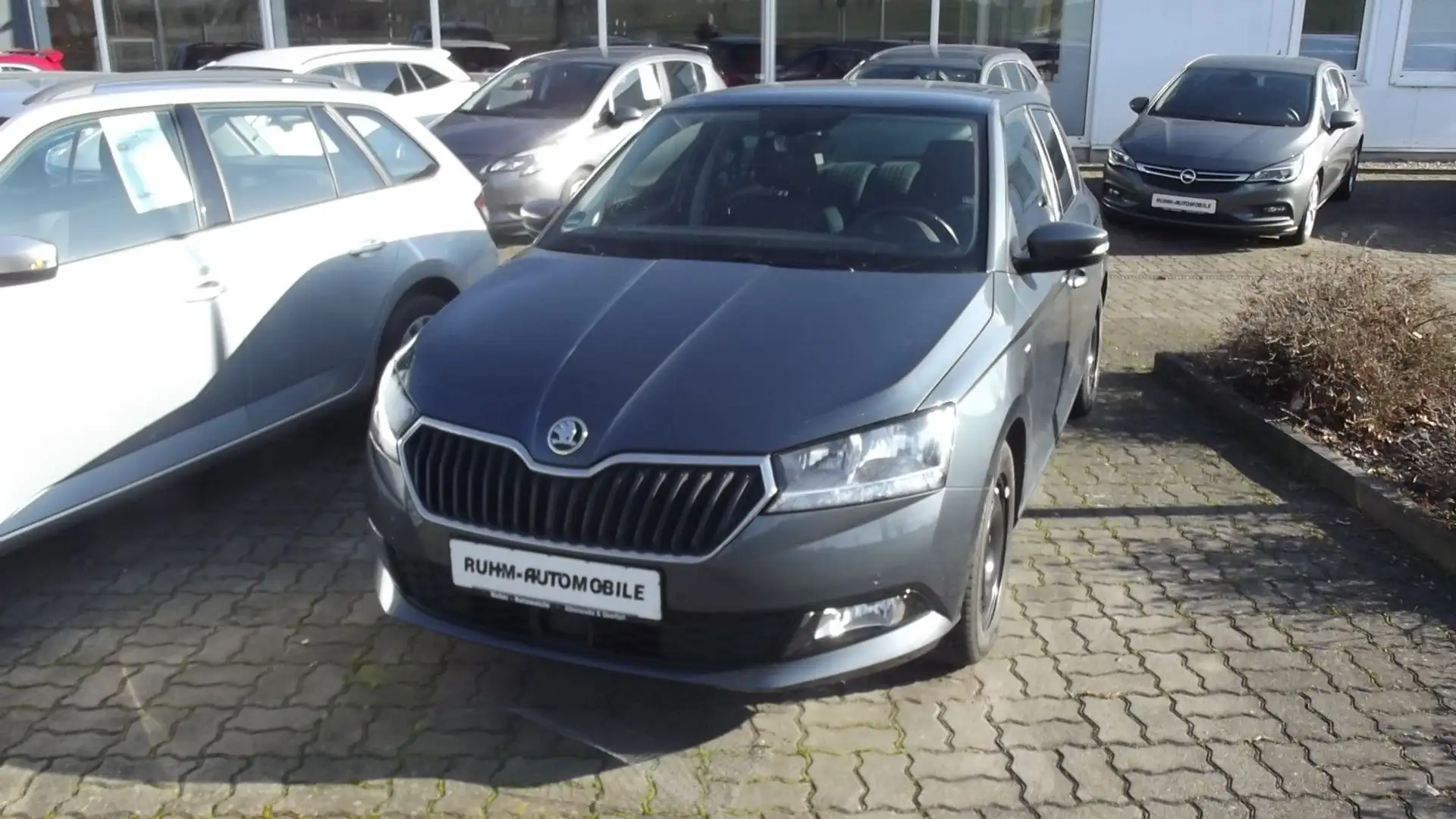 Skoda Fabia Clever Klimaautomatik,Parkpilot v.u h. Gris - 1