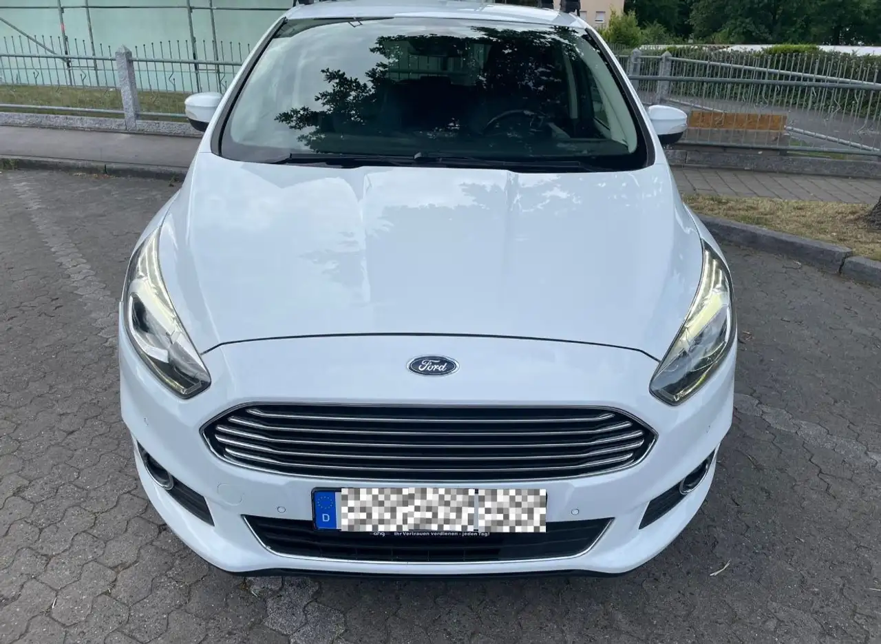 Ford S-Max