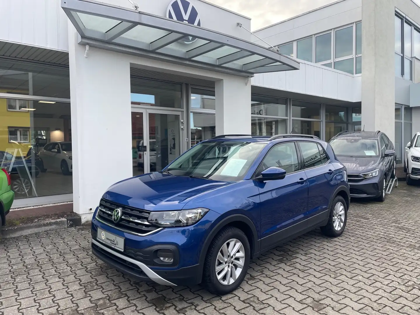 Volkswagen T-Cross 1.0 TSI Life Blau - 2