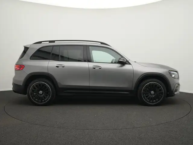 Mercedes-Benz GLB Class view 5