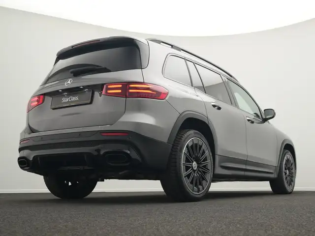 Mercedes-Benz GLB Class view 11