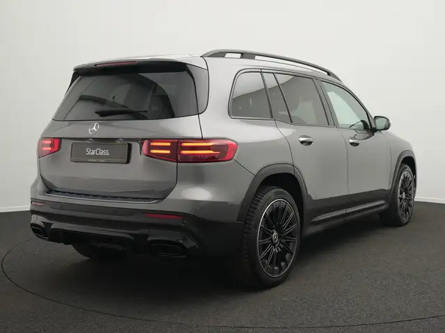 Mercedes-Benz GLB Class view 3