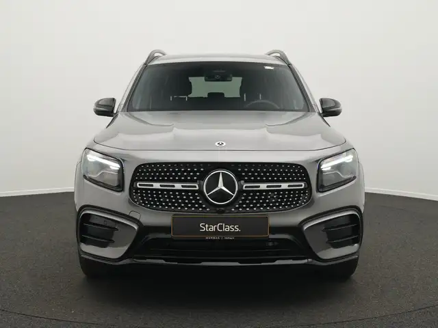 Mercedes-Benz GLB Class view 2