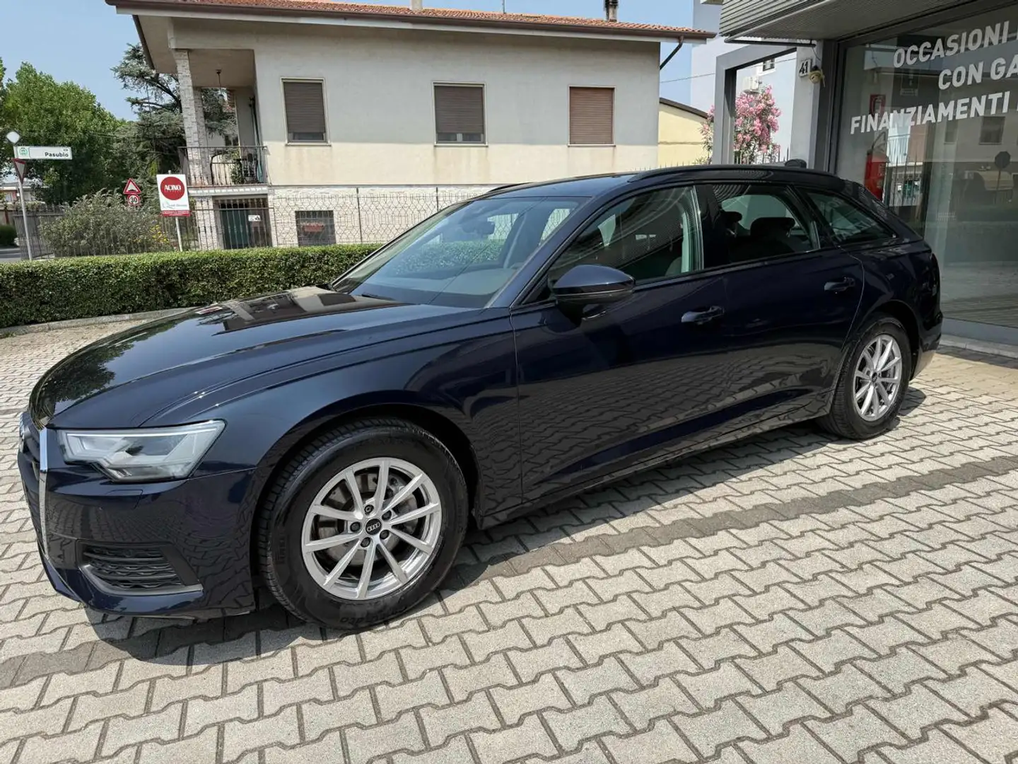 Audi A6 Avant 35 2.0 TDI S tronic Business Blu/Azzurro - 2