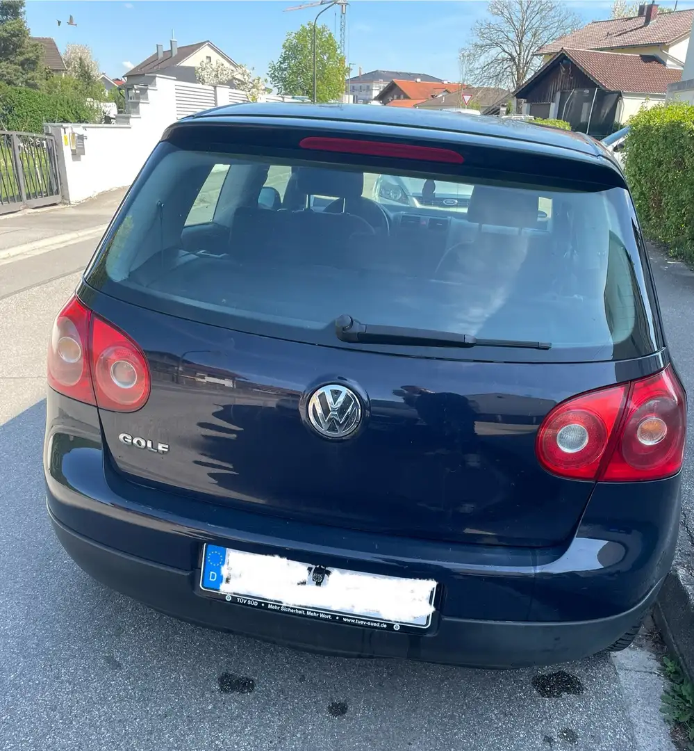 Volkswagen Golf - 2