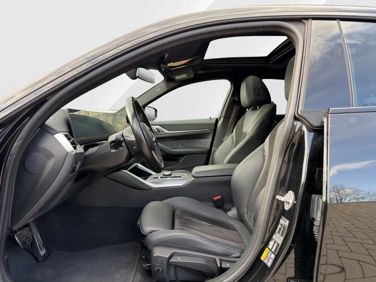 BMW i4 eDrive40 M Sport Pro/Glasdach/DrivingPro/Parking+/ 9