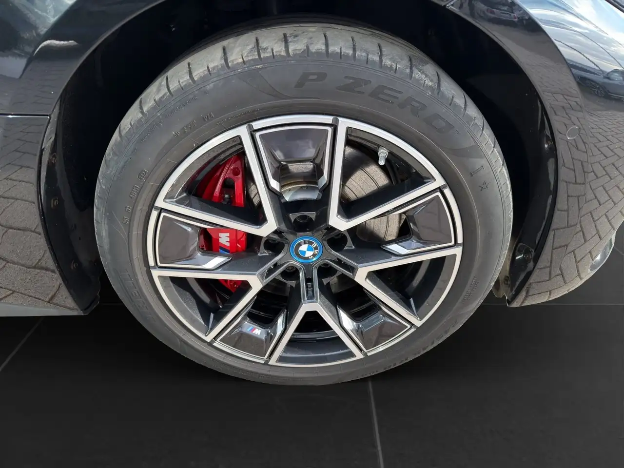 BMW i4 eDrive40 M Sport Pro/Glasdach/DrivingPro/Parking+/ 15