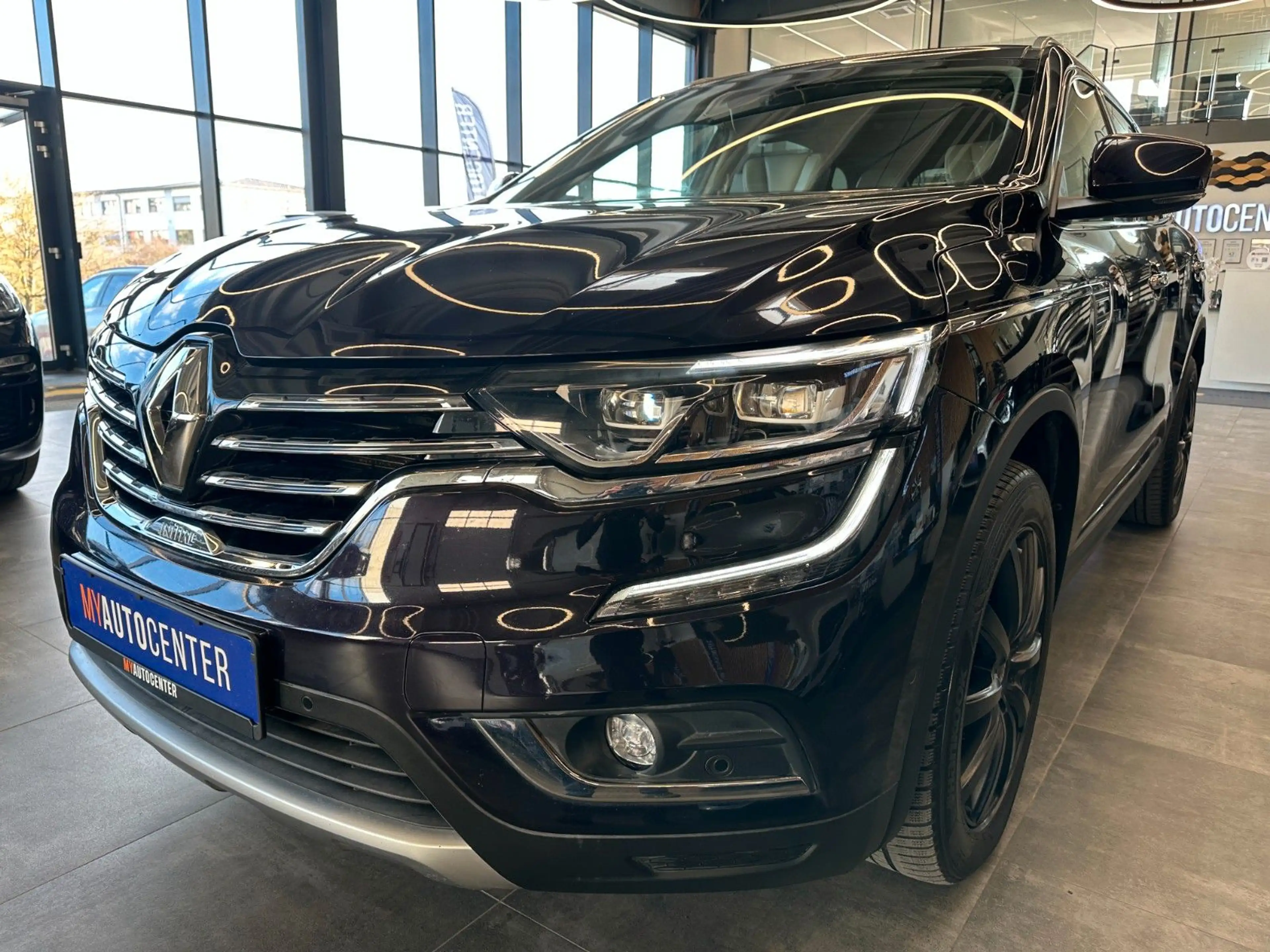 Renault Koleos Initiale Paris 4x4 *LED*Kamera*Pano* — photo 4