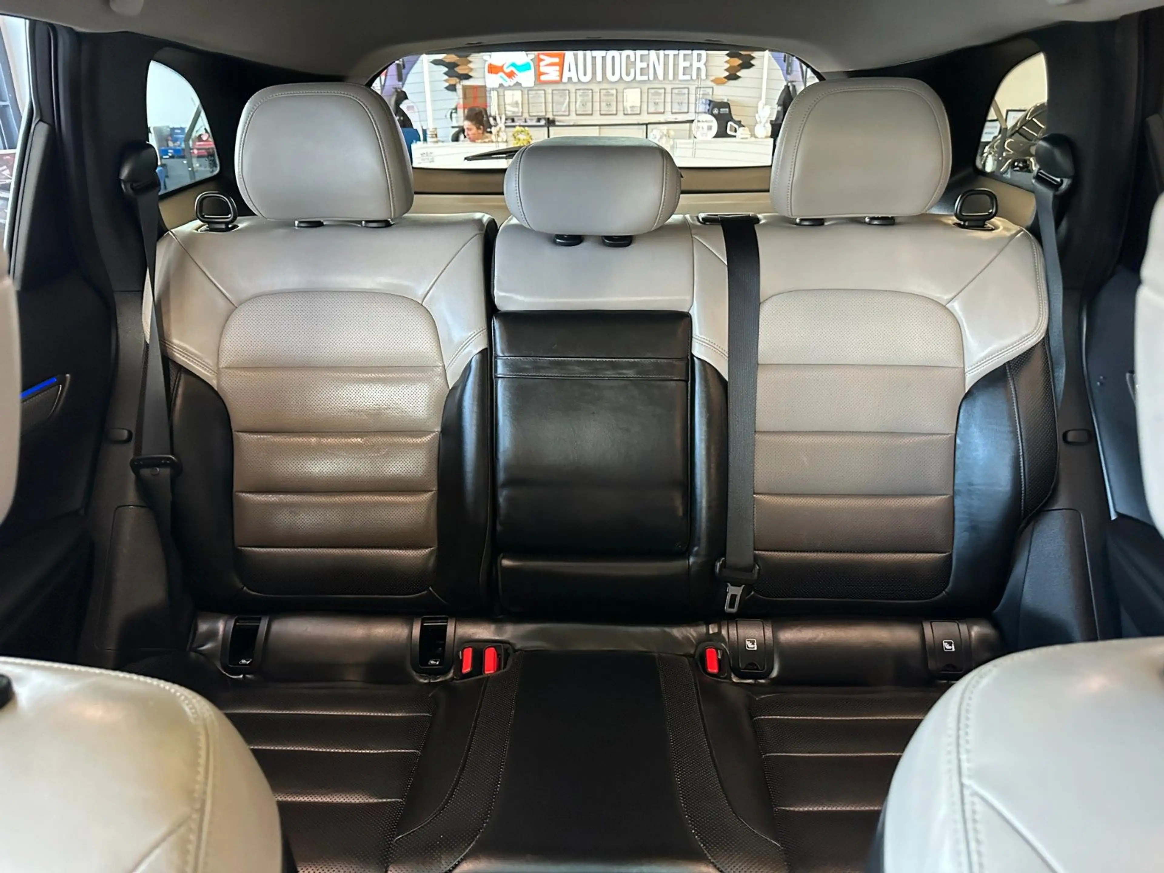 Renault Koleos Initiale Paris 4x4 *LED*Kamera*Pano* — photo 11
