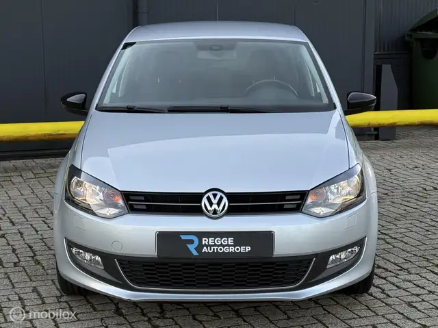 Volkswagen Polo view 5