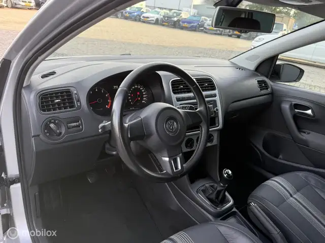 Volkswagen Polo view 11