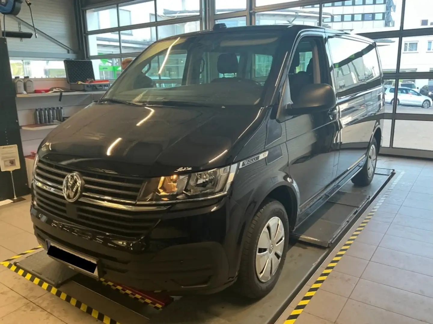 Volkswagen T6.1 Multivan 2.0 TDI KR Family *6-SITZER*PARKSENSOR*SITZH* Schwarz - 2