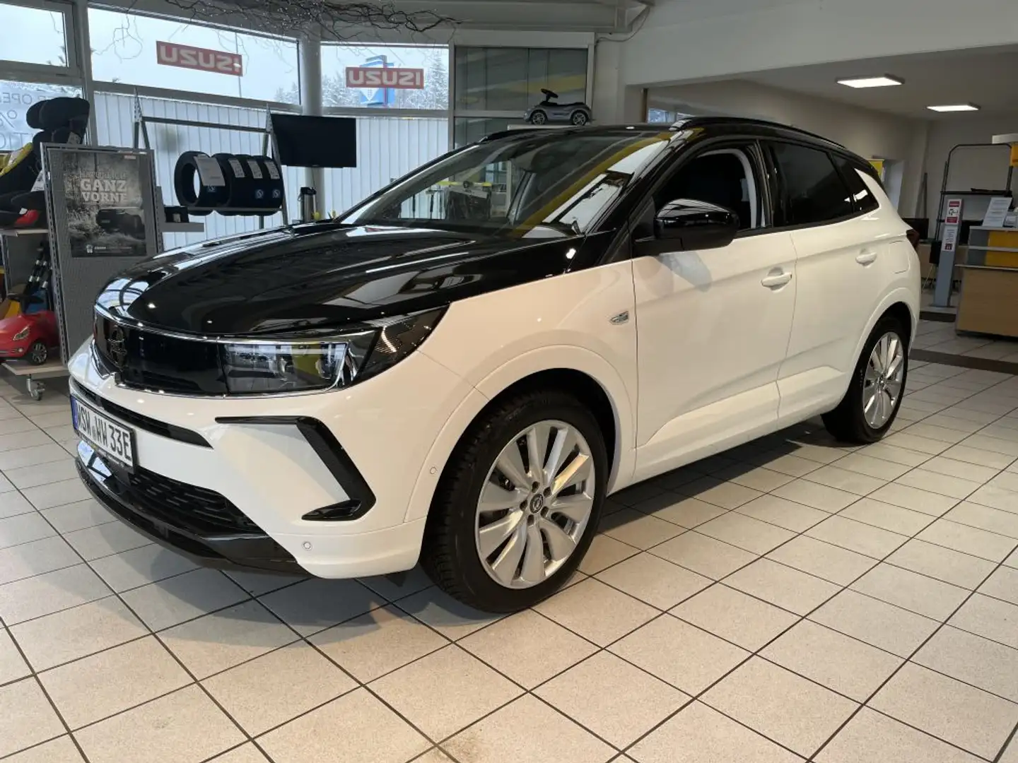 Opel Grandland Plug-in-Hybrid 1.6 DI Automatik GSe Weiß - 2