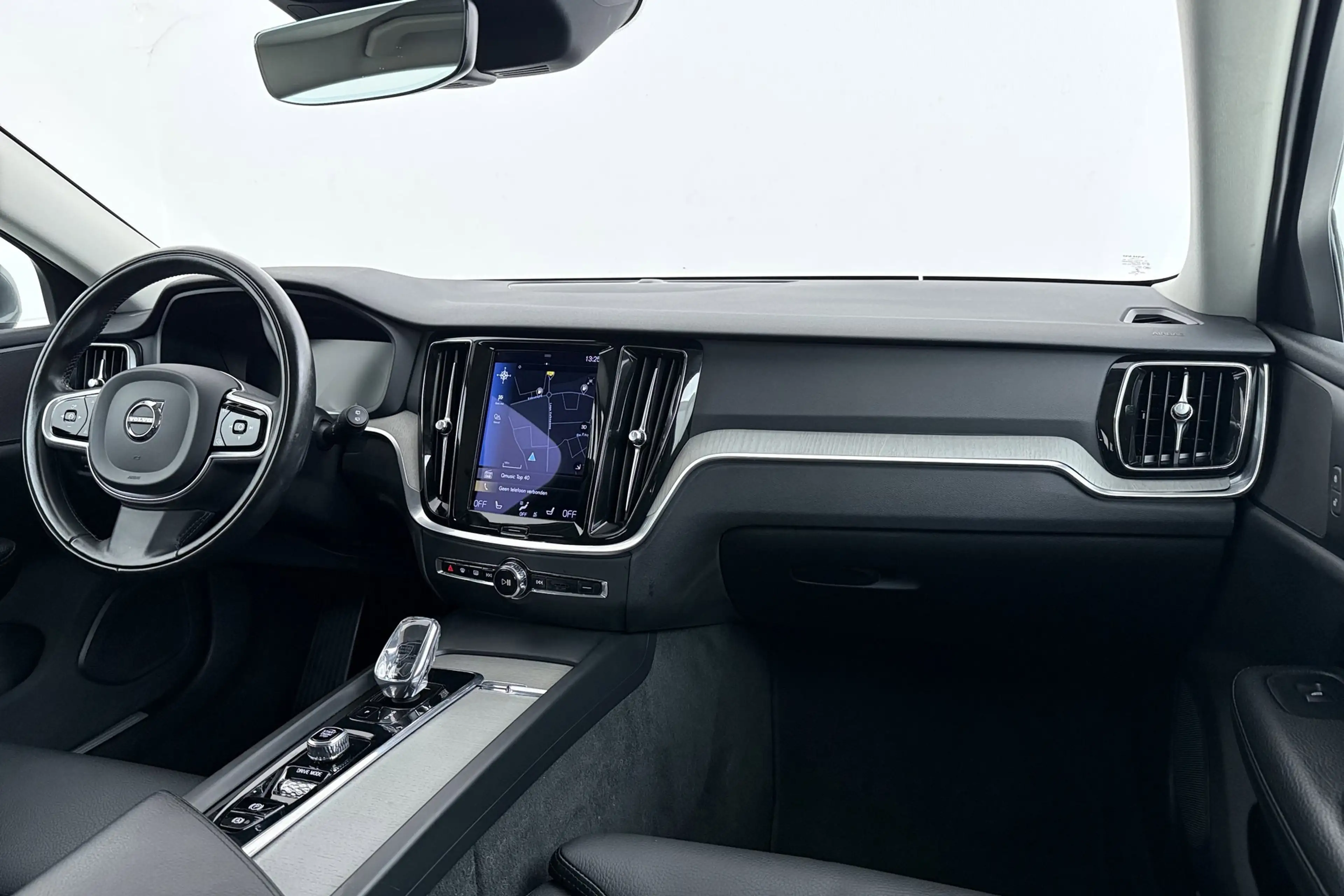 Volvo V60 2.0 B4 Inscription | Trekhaak | Org NL | Comfortst — photo 16