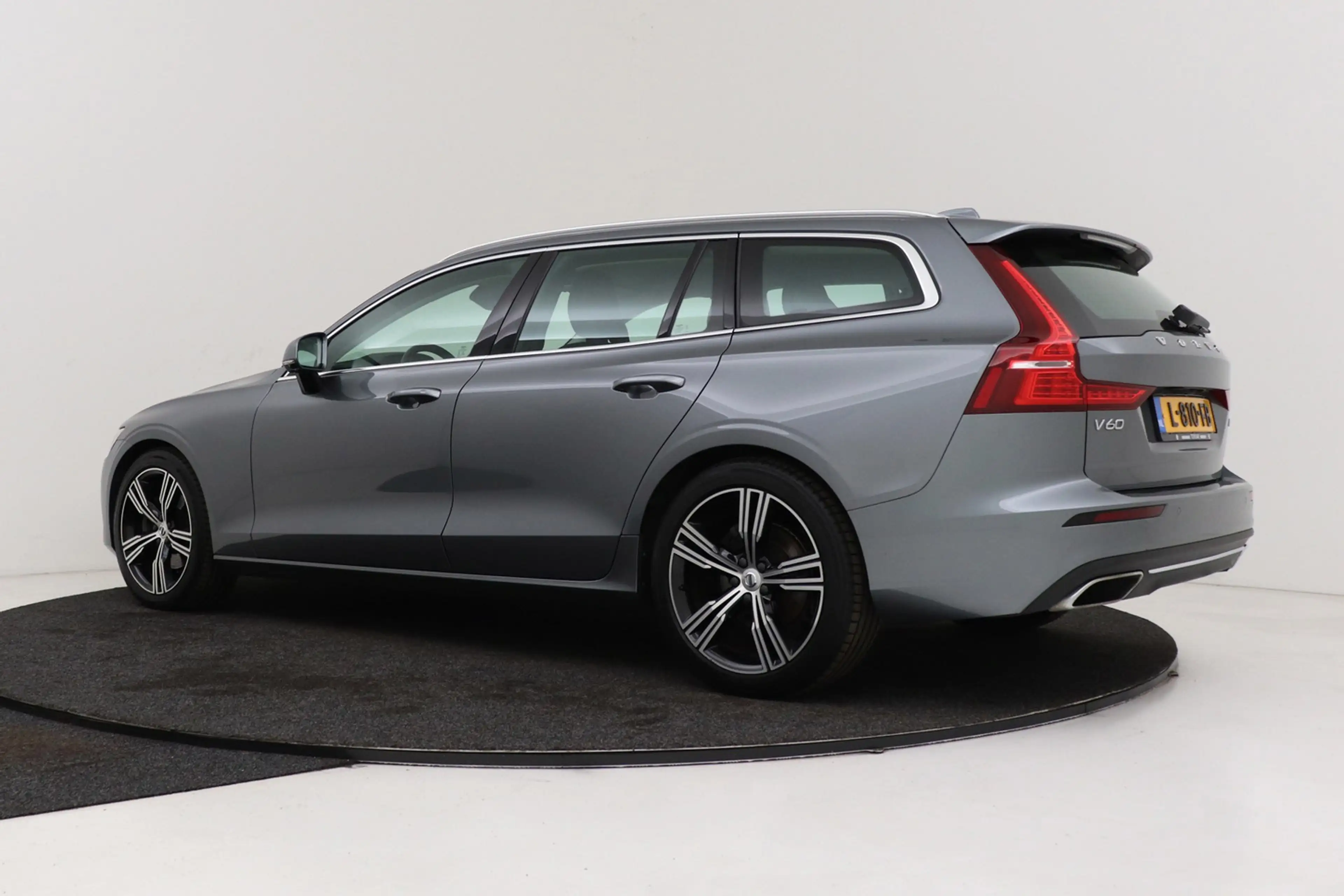 Volvo V60 2.0 B4 Inscription | Trekhaak | Org NL | Comfortst — photo 6