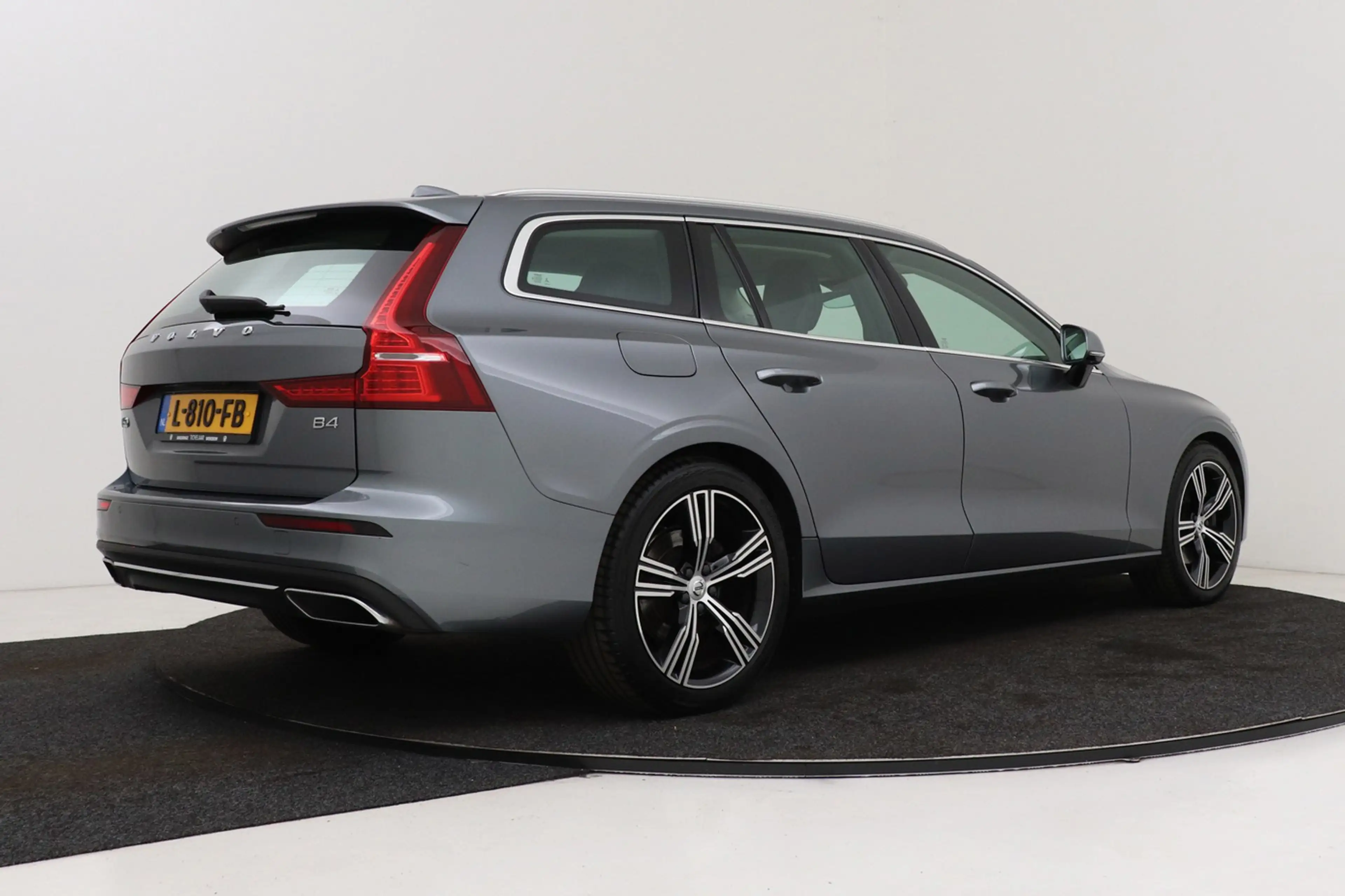 Volvo V60 2.0 B4 Inscription | Trekhaak | Org NL | Comfortst — photo 2