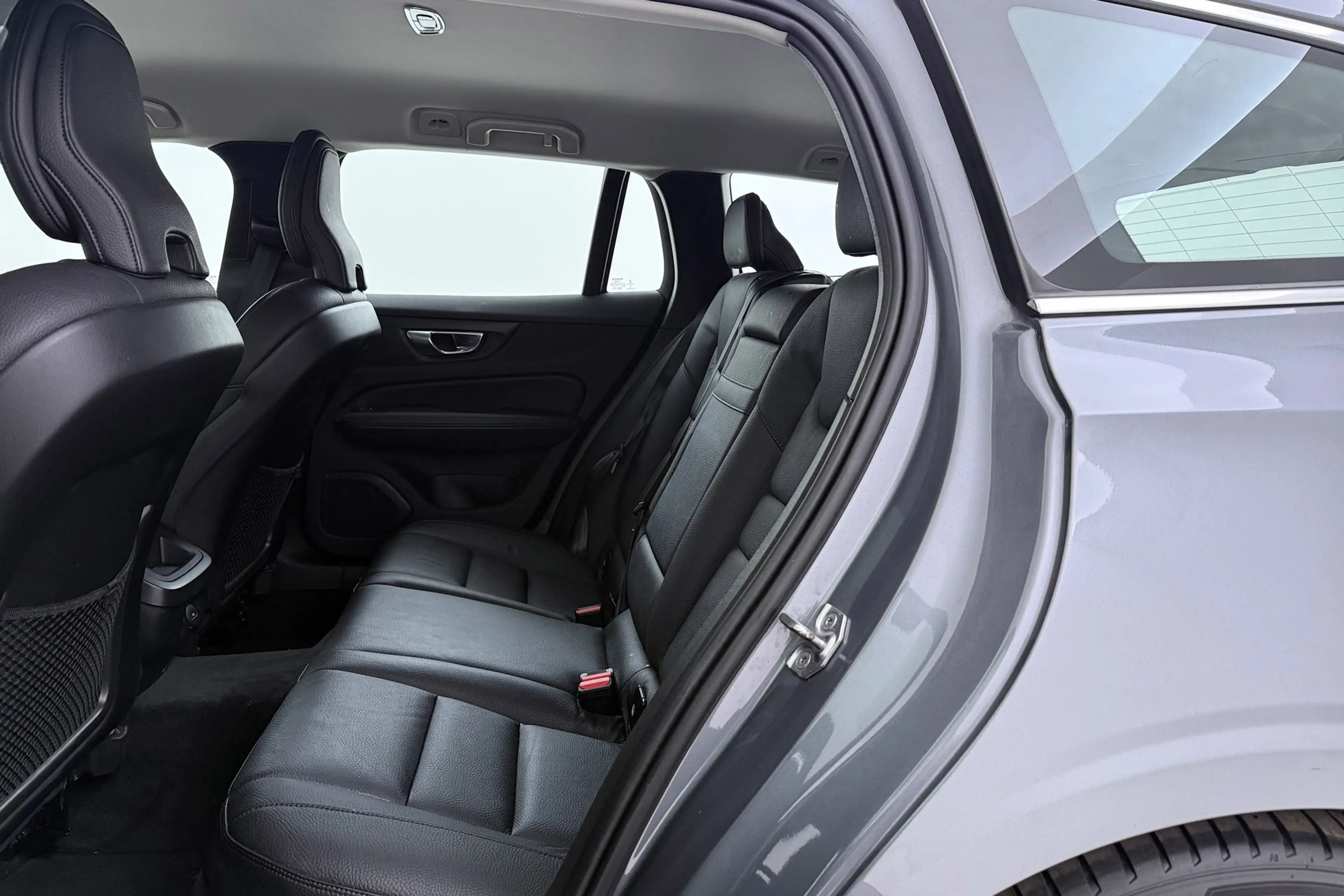 Volvo V60 2.0 B4 Inscription | Trekhaak | Org NL | Comfortst — photo 19