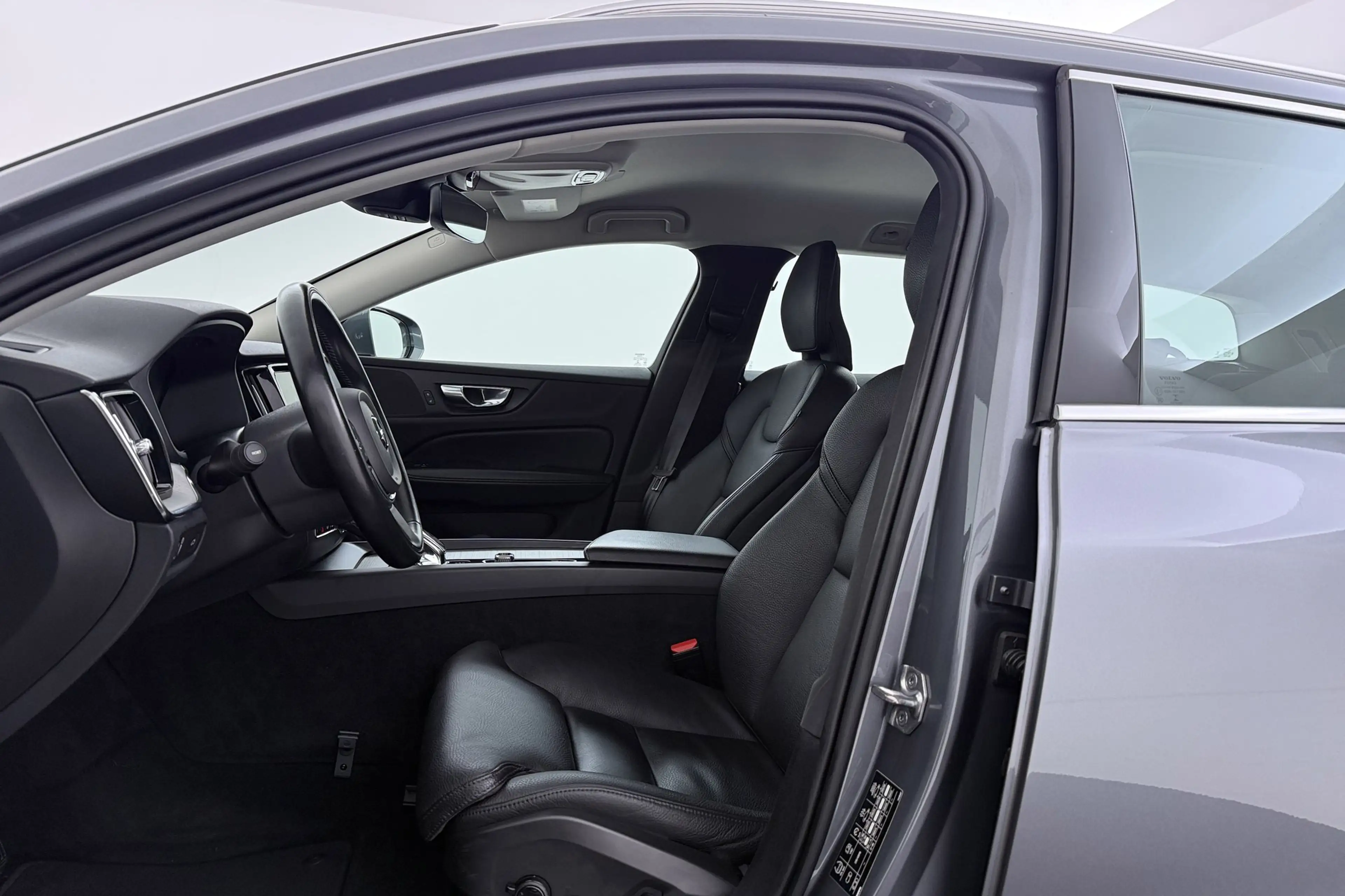 Volvo V60 2.0 B4 Inscription | Trekhaak | Org NL | Comfortst — photo 3