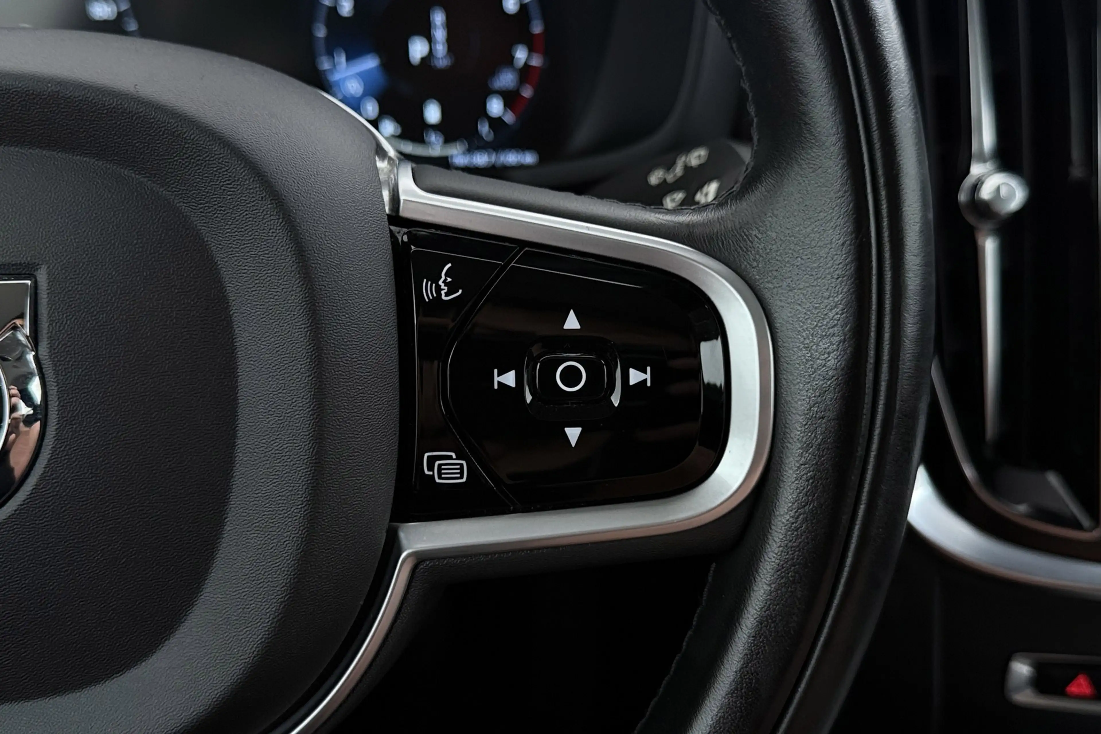 Volvo V60 2.0 B4 Inscription | Trekhaak | Org NL | Comfortst — photo 36