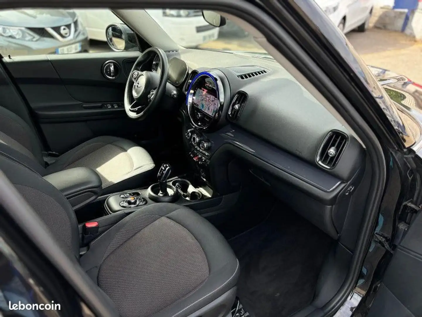 MINI Cooper Countryman ONE D 116CH BUSINESS DESIGN BVA7 Noir - 2