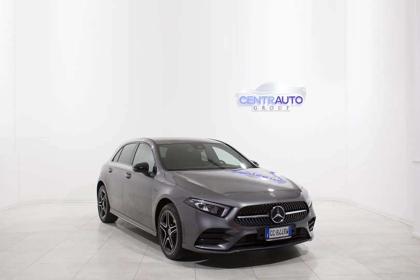 Mercedes-Benz A 250 e EQ-POWER Autom. PREMIUM * LUCI AMBIENT* Grigio - 1