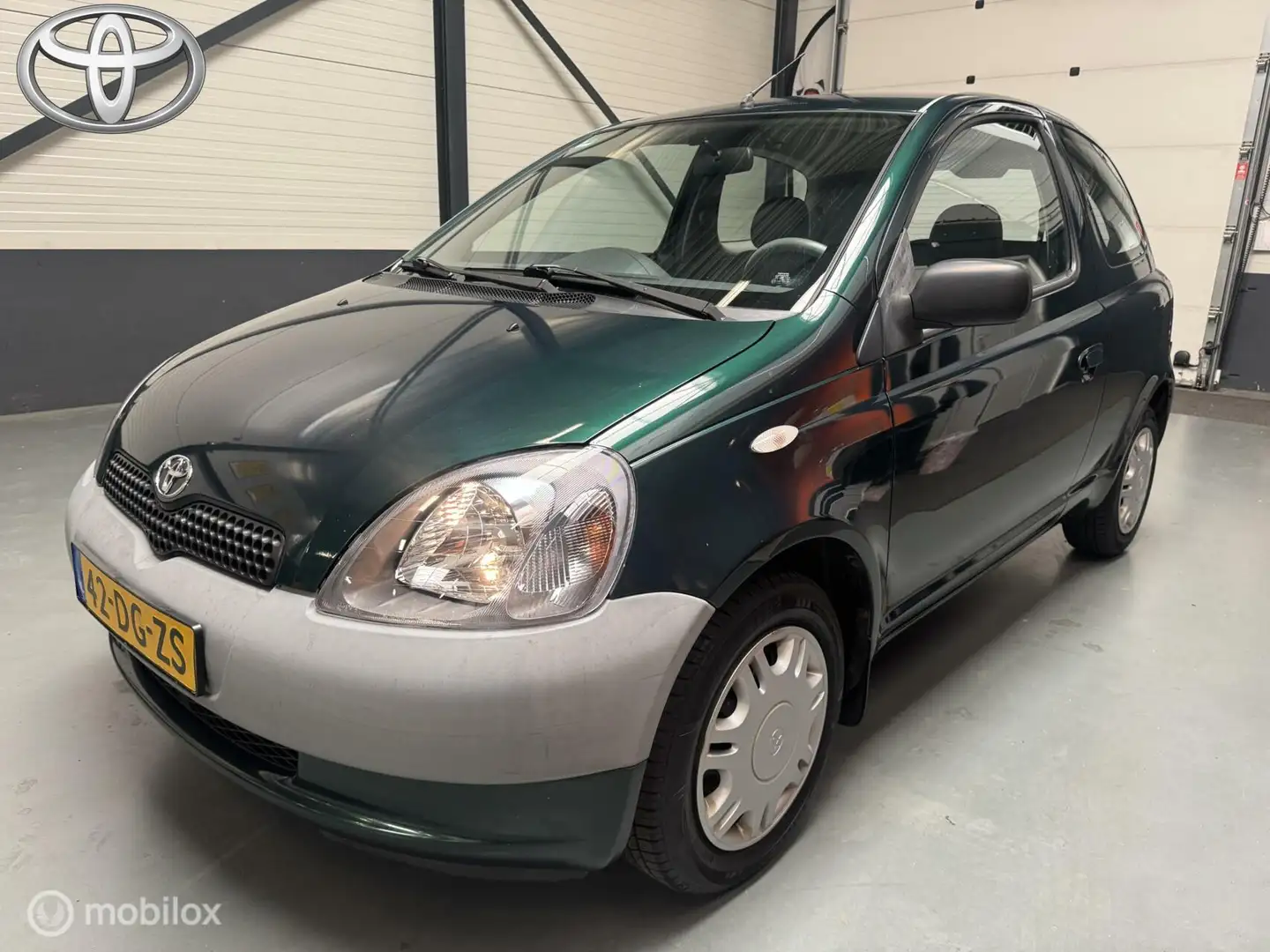 Toyota Yaris 1.0-16V VVT-i Terra Bijzonder mooi en Goed! Vert - 1