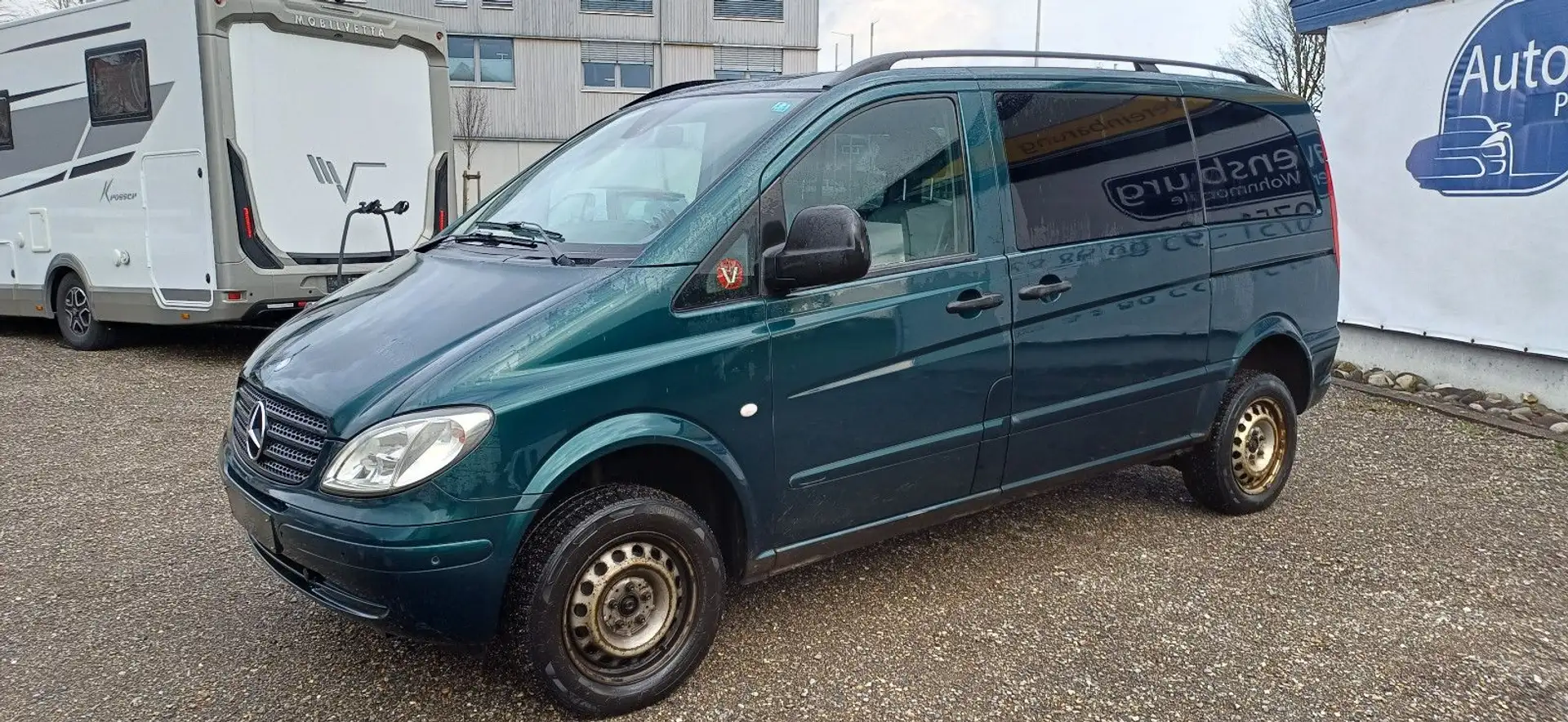 Mercedes-Benz Vito 4x4 Klima Navi 4Sitzer bis 9Sitze möglich Grün - 1
