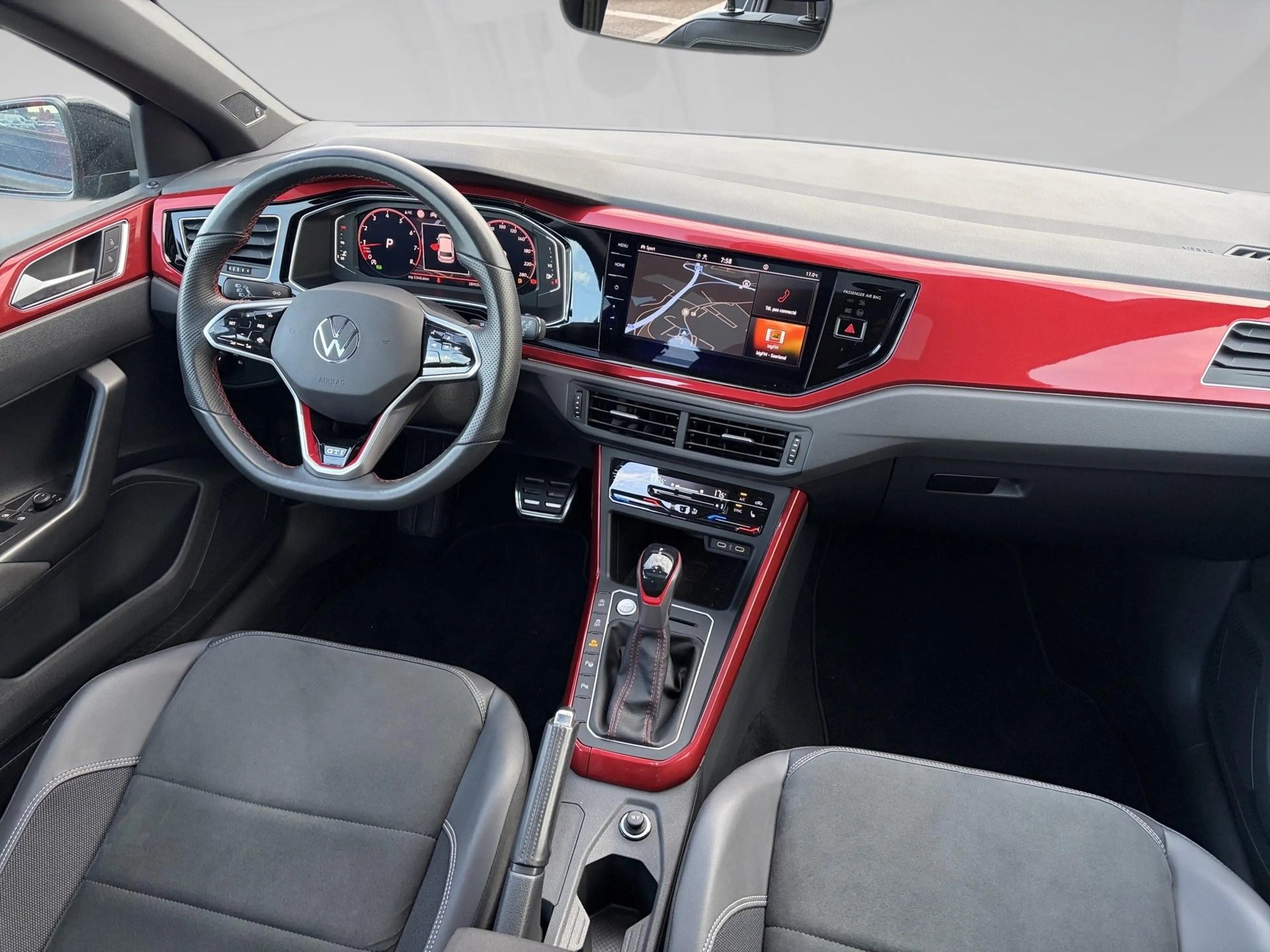 Volkswagen Polo GTI 2.0 TSI 152kW DSG7 — photo 9