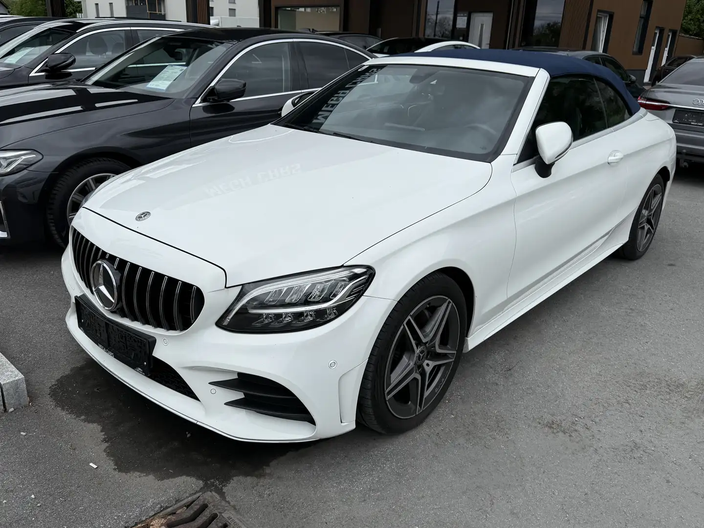 Mercedes-Benz C 220 d Cabrio Aut. AMG-Line / 52.000KM / NAVI / Weiß - 1