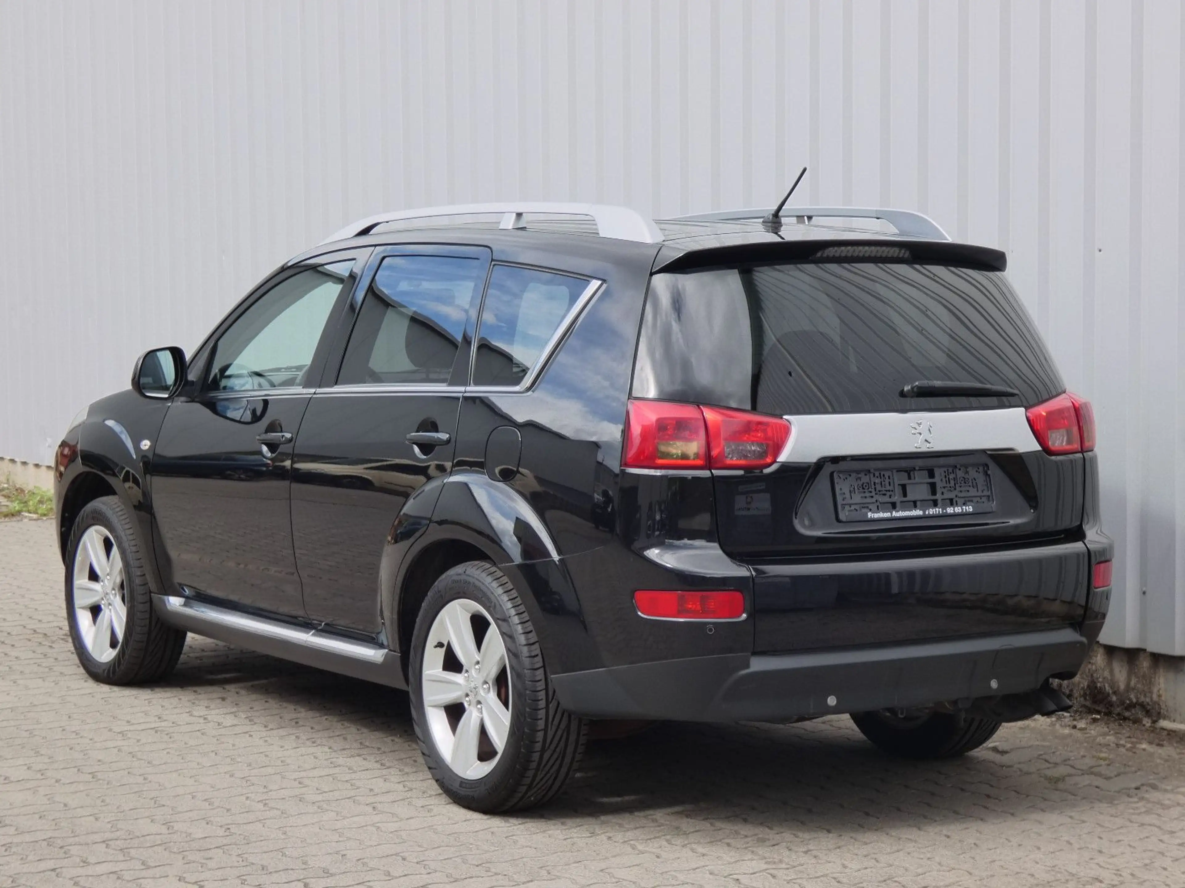Peugeot 4007 Platinum-Allrad-Klima-Leder-Navi-Xenon-AHK — photo 9