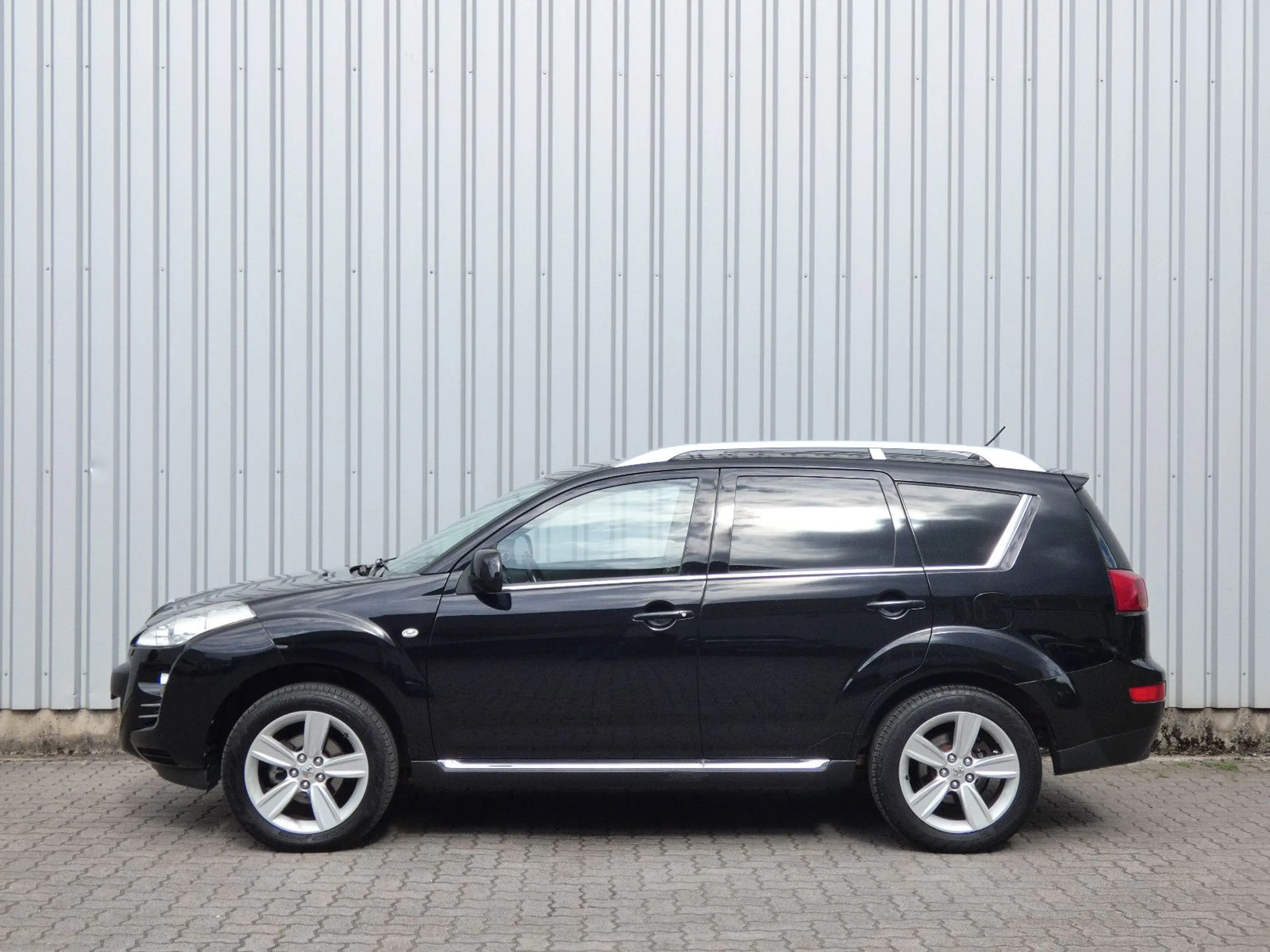 Peugeot 4007 Platinum-Allrad-Klima-Leder-Navi-Xenon-AHK — photo 6