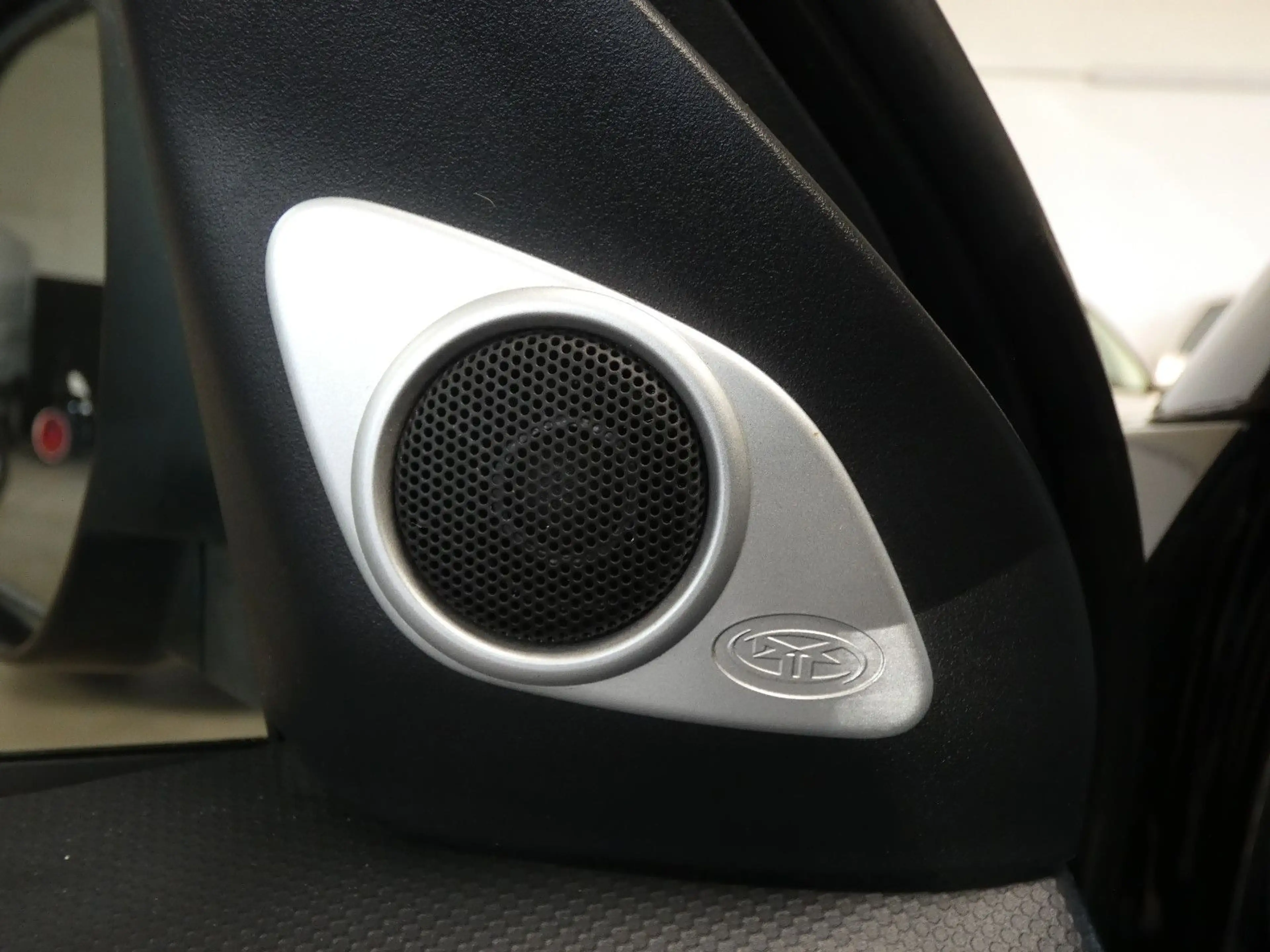 Peugeot 4007 Platinum-Allrad-Klima-Leder-Navi-Xenon-AHK — photo 14