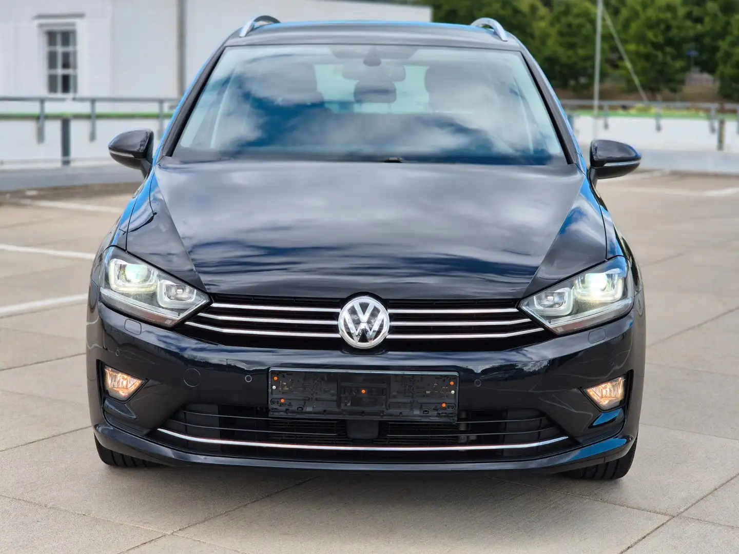 Volkswagen Golf Sportsvan VII Lounge Zahnr.+WaPu. Neu 1-Hd. Negro - 2
