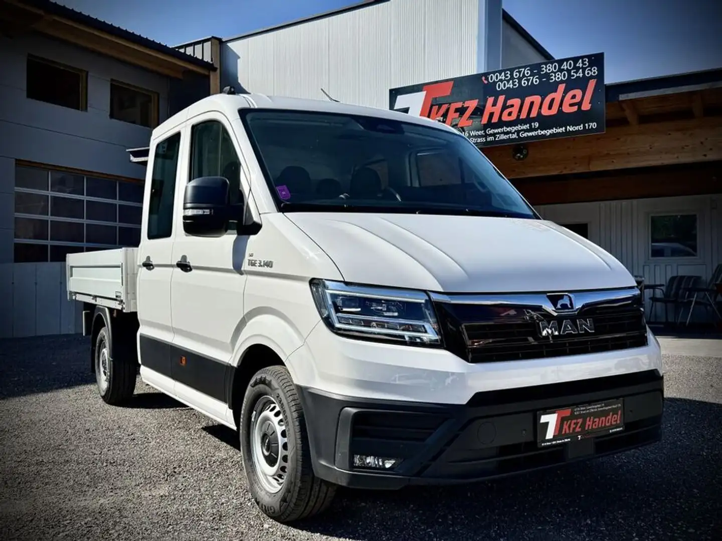MAN TGE Pritsche Doppelkabine 4X2 SB Weiß - 1