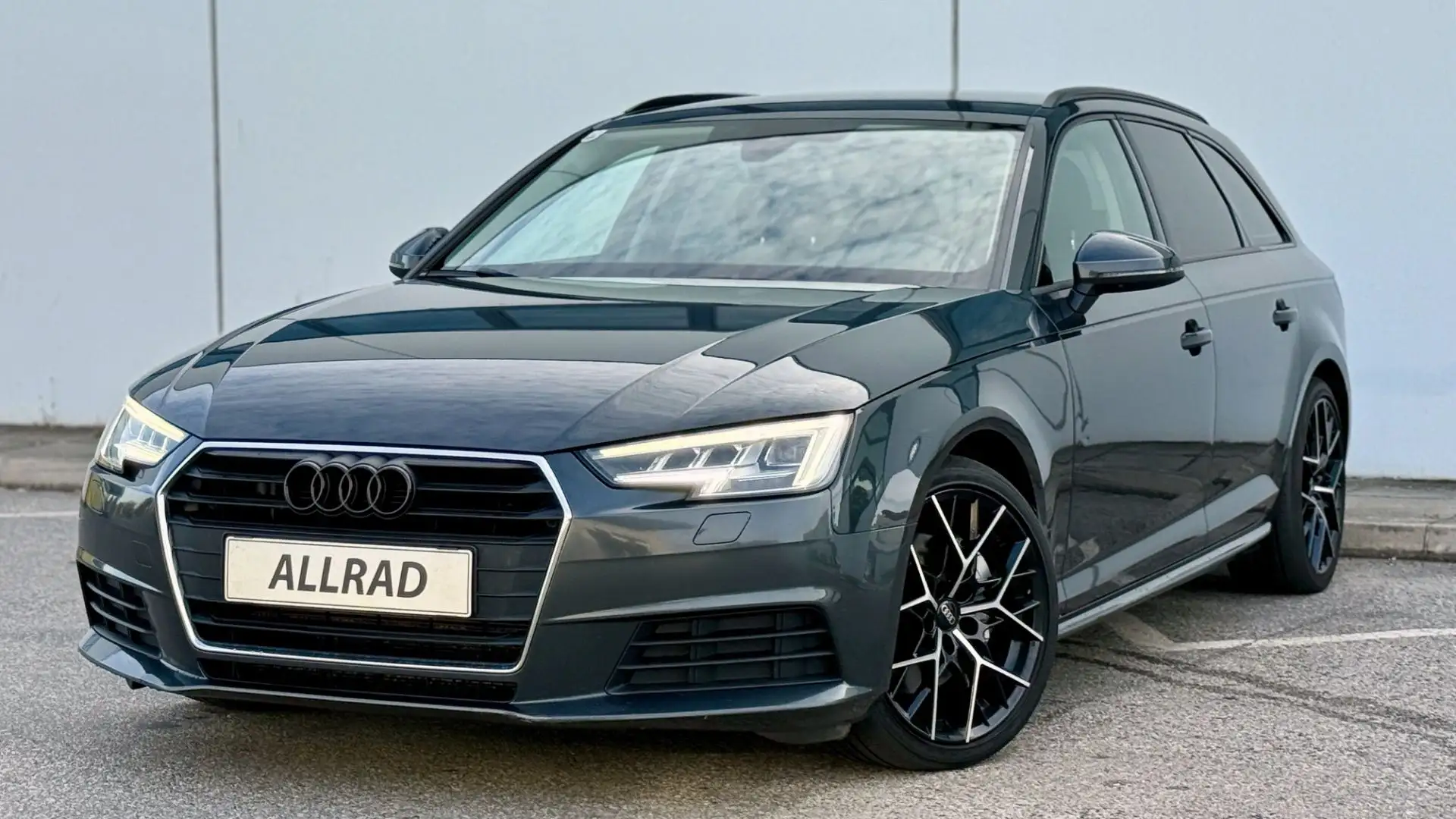 Audi A4 2,0 TDI Quattro *Viele-Extras +Pickerl neu Matrix Grau - 1