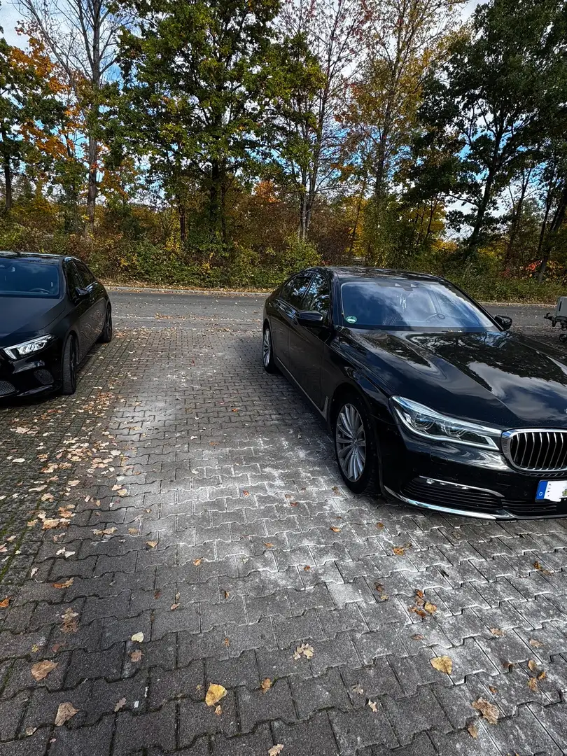 BMW 740 740 d xDrive Head-Up Massage Sitze Schwarz - 2