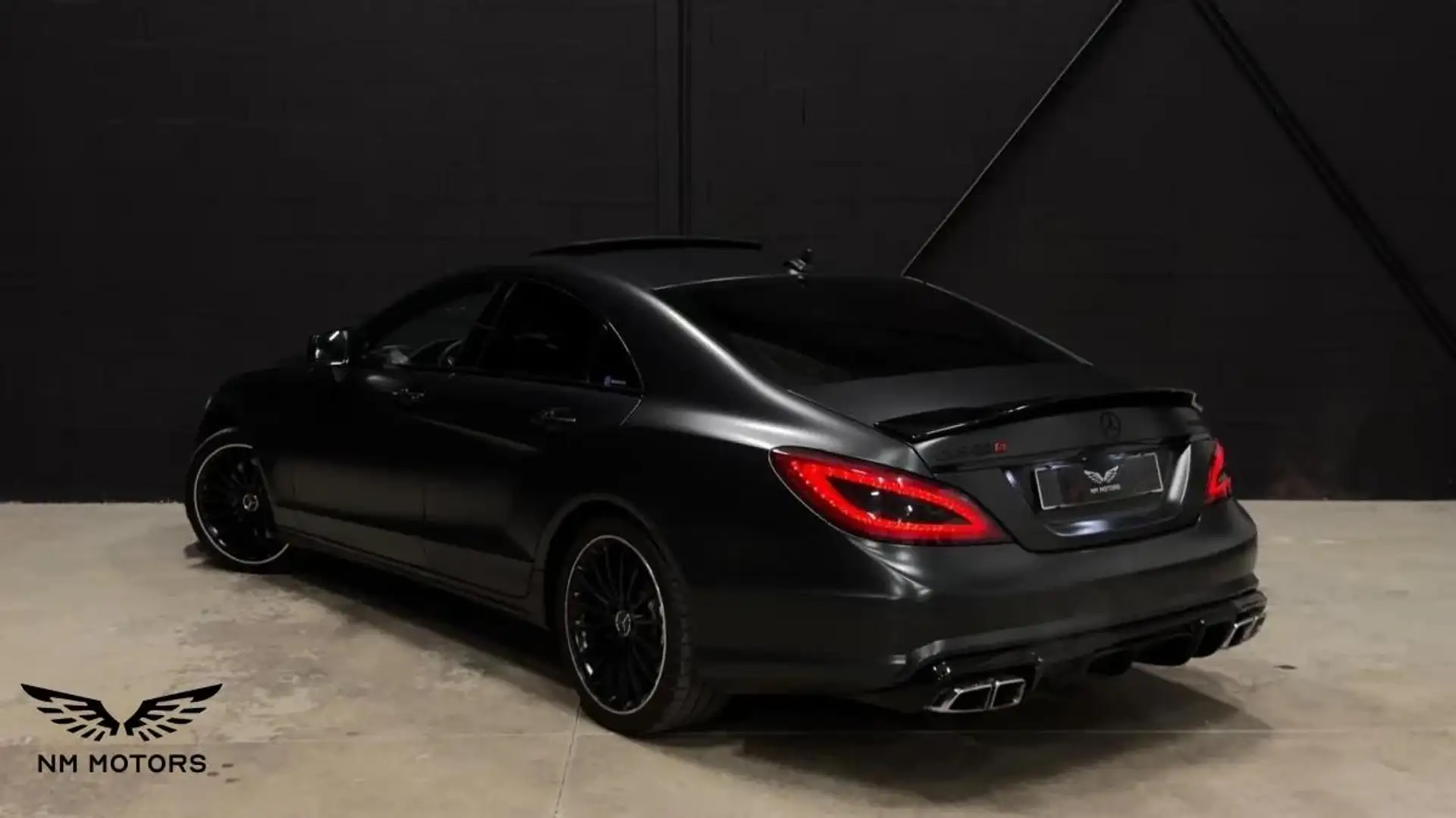 Mercedes-Benz CLS 63 AMG V8 525 CV SPEEDSHIFT-MCT - Covering Noir Satin Schwarz - 2