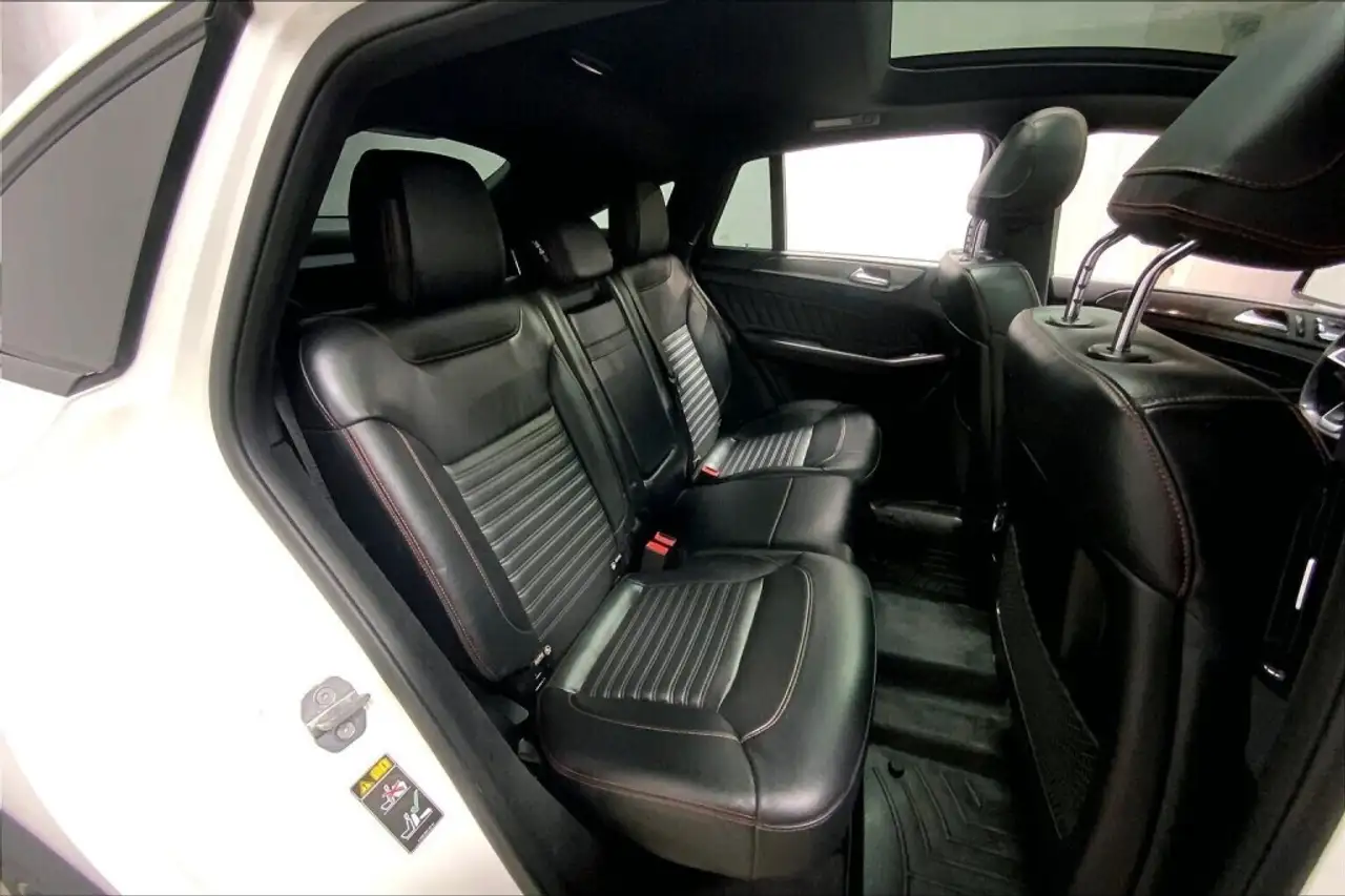 Mercedes-Benz GLE снимка Mercedes-Benz GLE