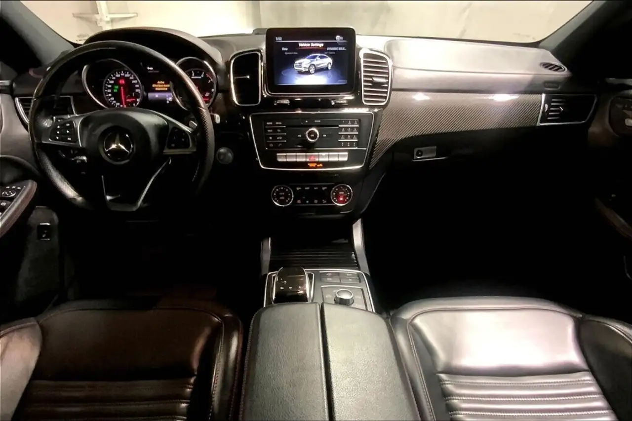 Mercedes-Benz GLE снимка Mercedes-Benz GLE