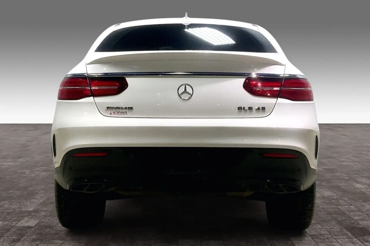 Mercedes-Benz GLE снимка Mercedes-Benz GLE