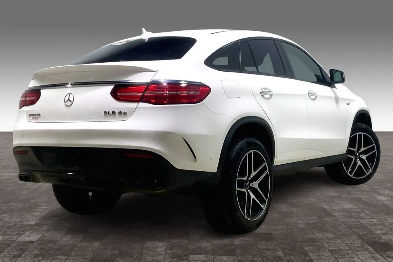 Mercedes-Benz GLE снимка Mercedes-Benz GLE