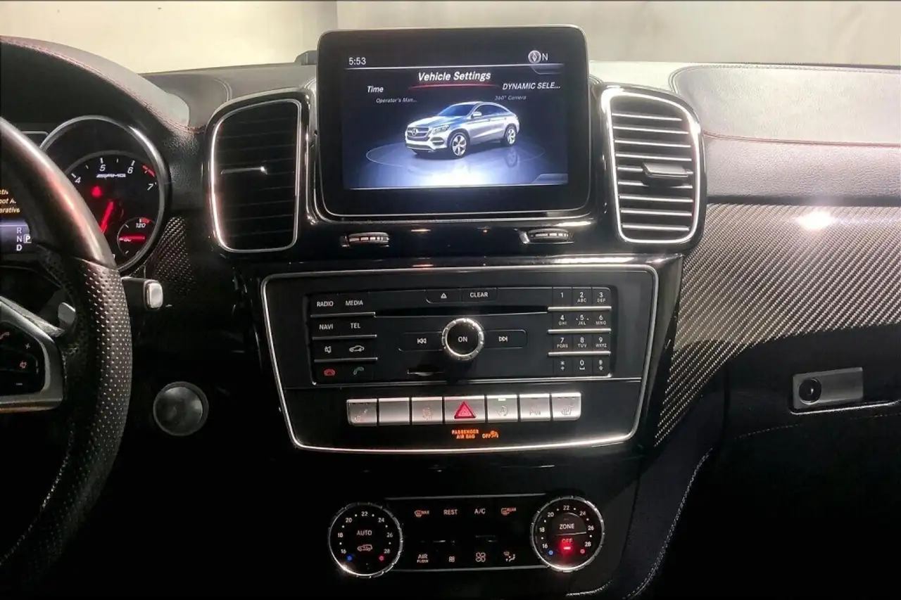 Mercedes-Benz GLE снимка Mercedes-Benz GLE